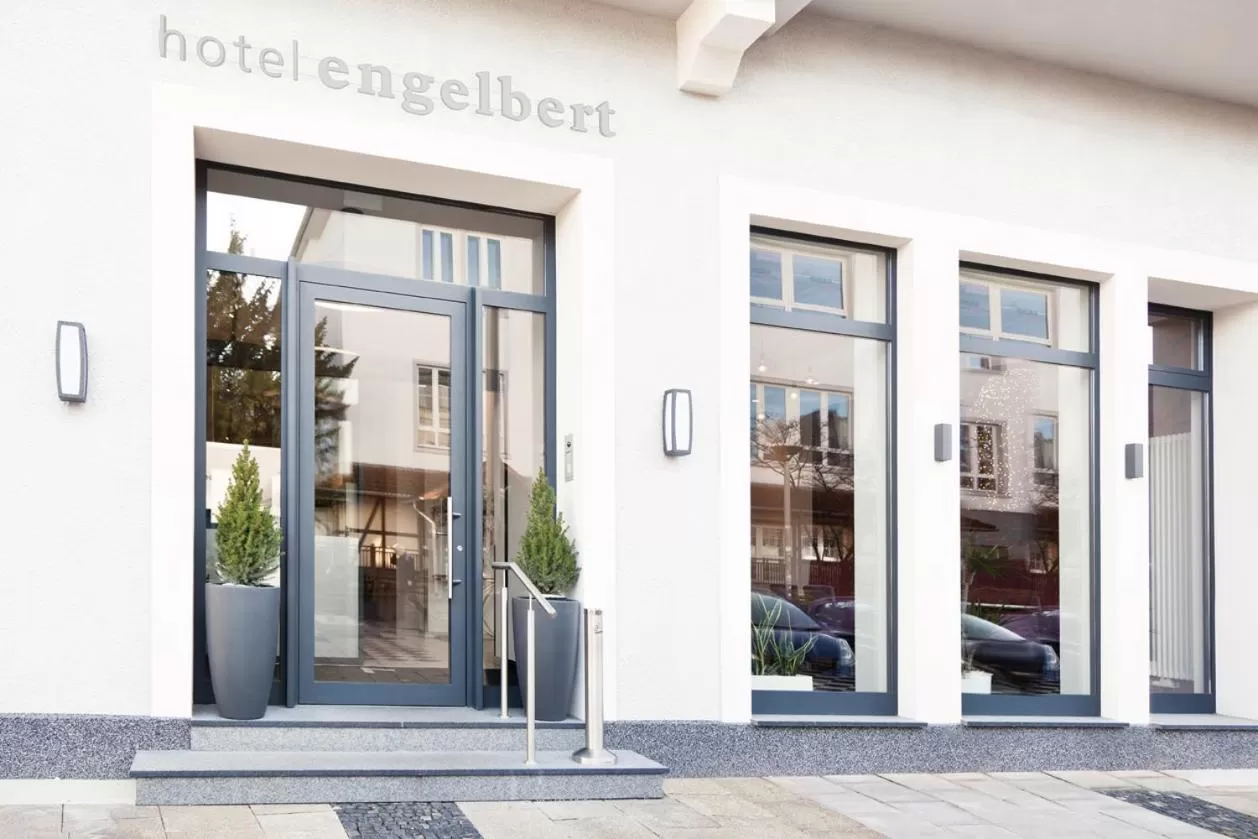 Facade/entrance in Hotel Engelbert