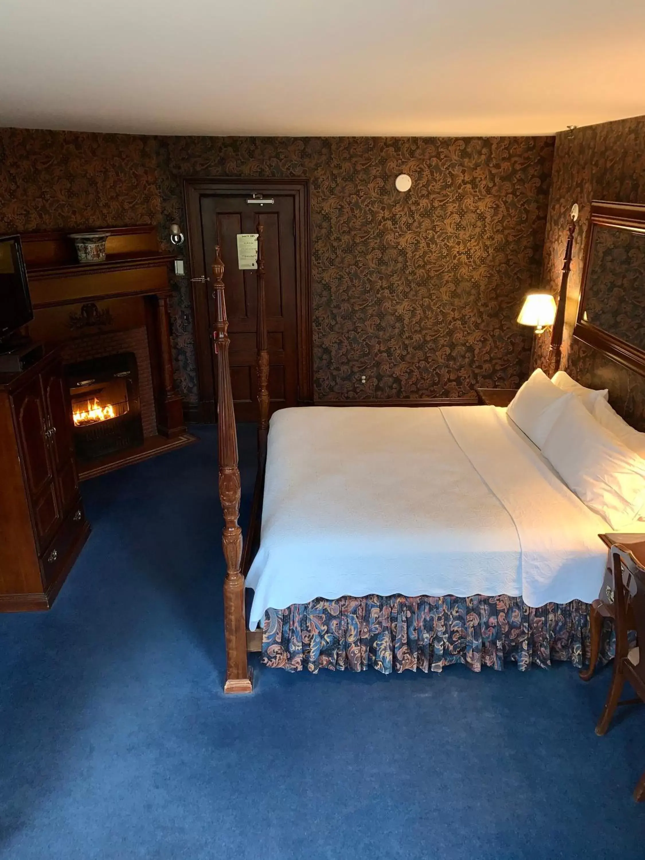 Deluxe King Room in The West Lane Inn