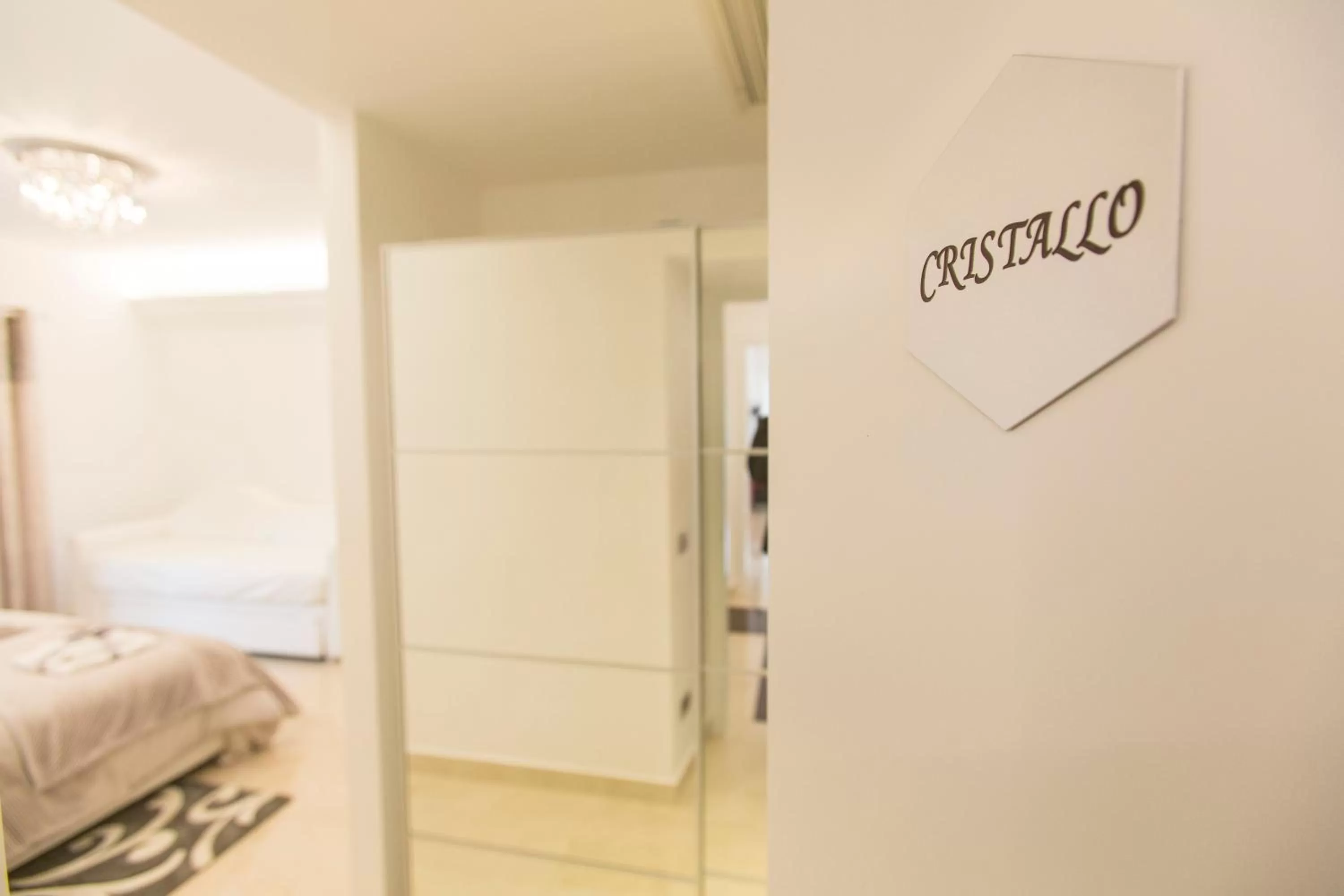 Logo/Certificate/Sign, Bed in San Pietro Grand Suite