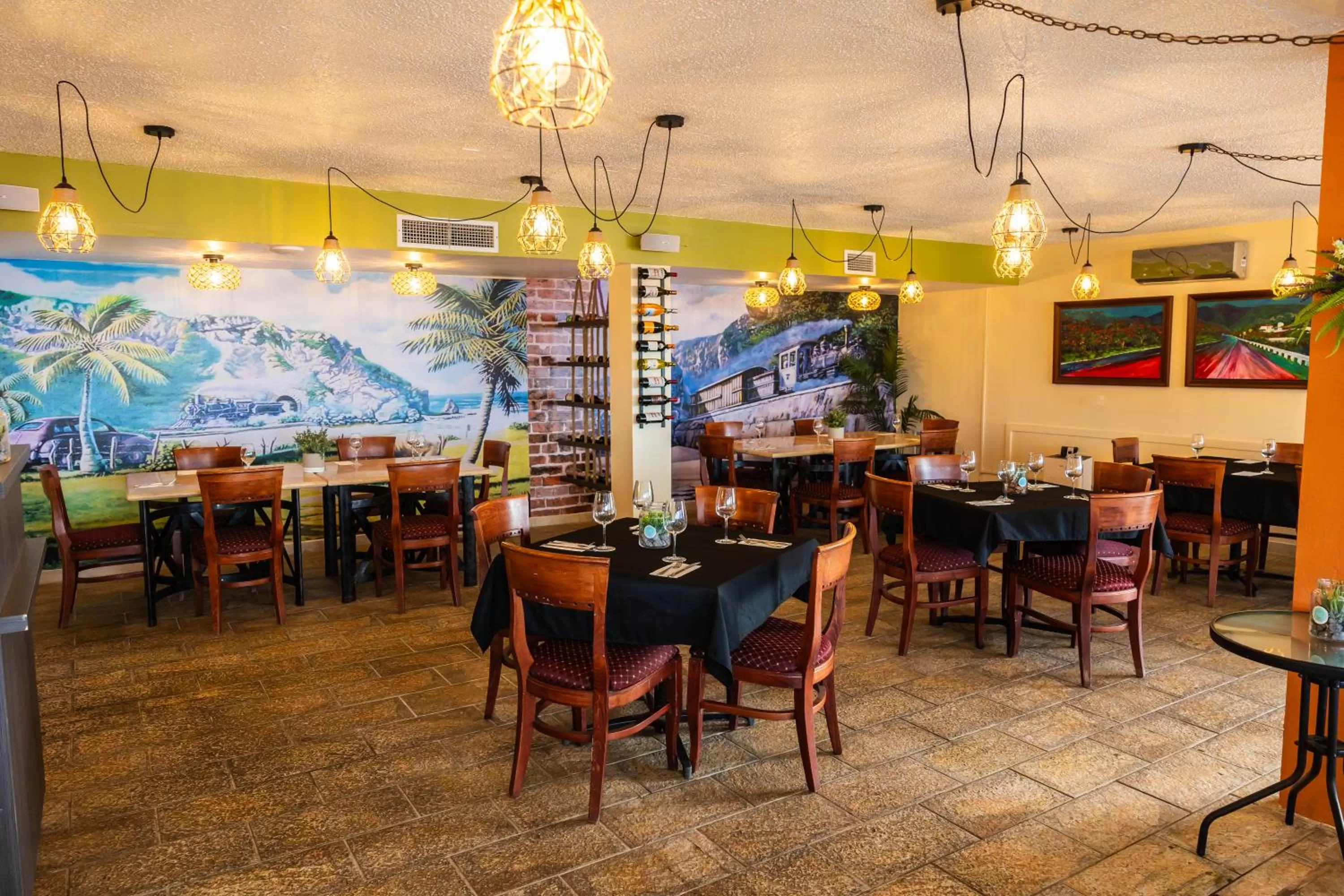 Restaurant/places to eat in Hotel El Guajataca
