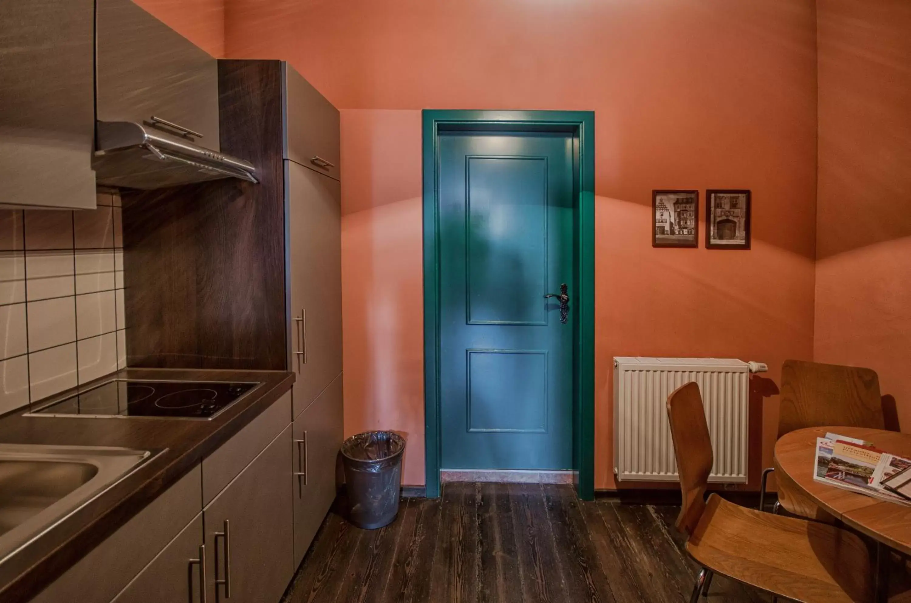 Decorative detail, Kitchen/Kitchenette in Hotel zur Henne