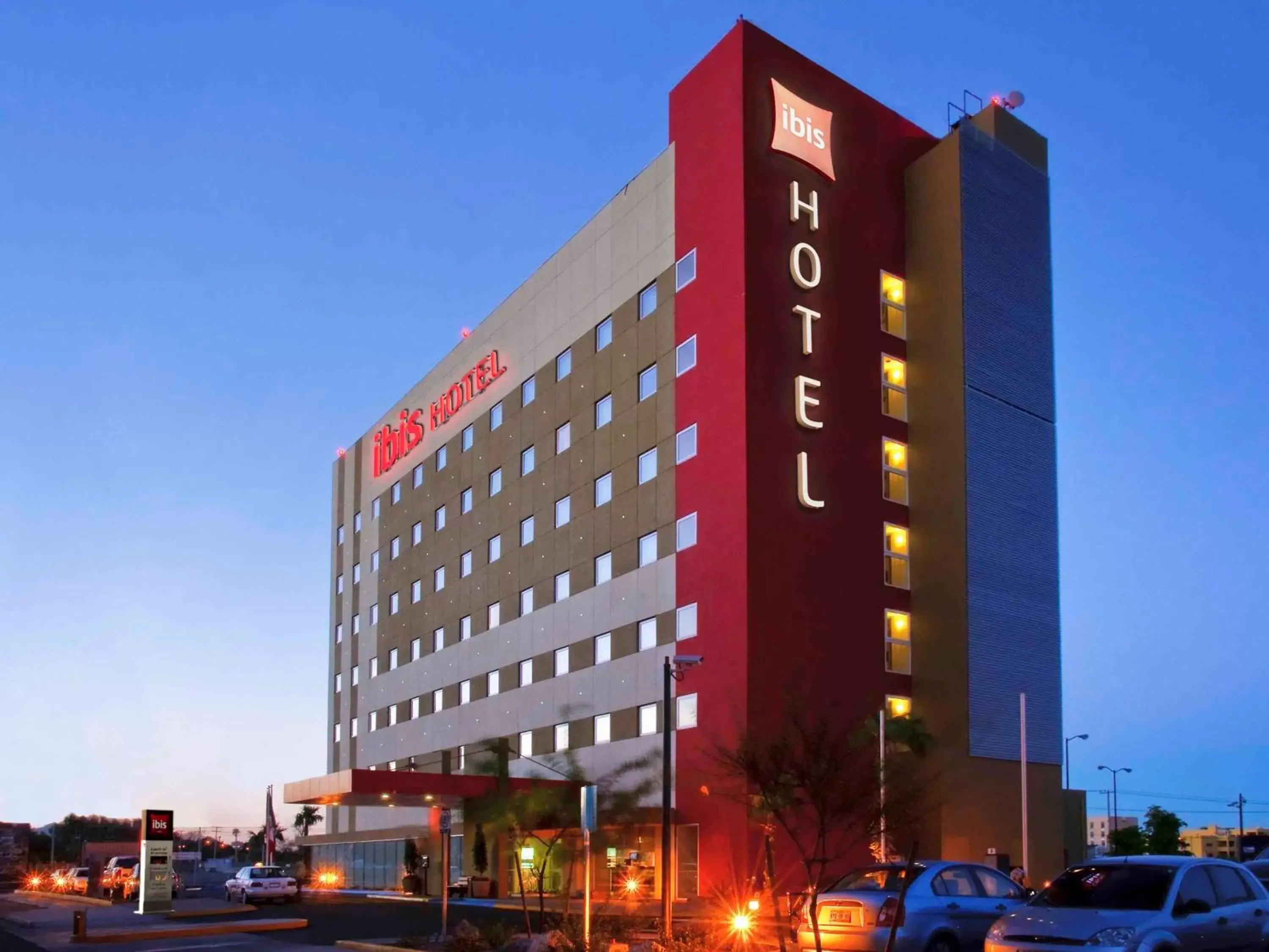 Property building in Ibis Hermosillo Property building in Ibis Hermosillo