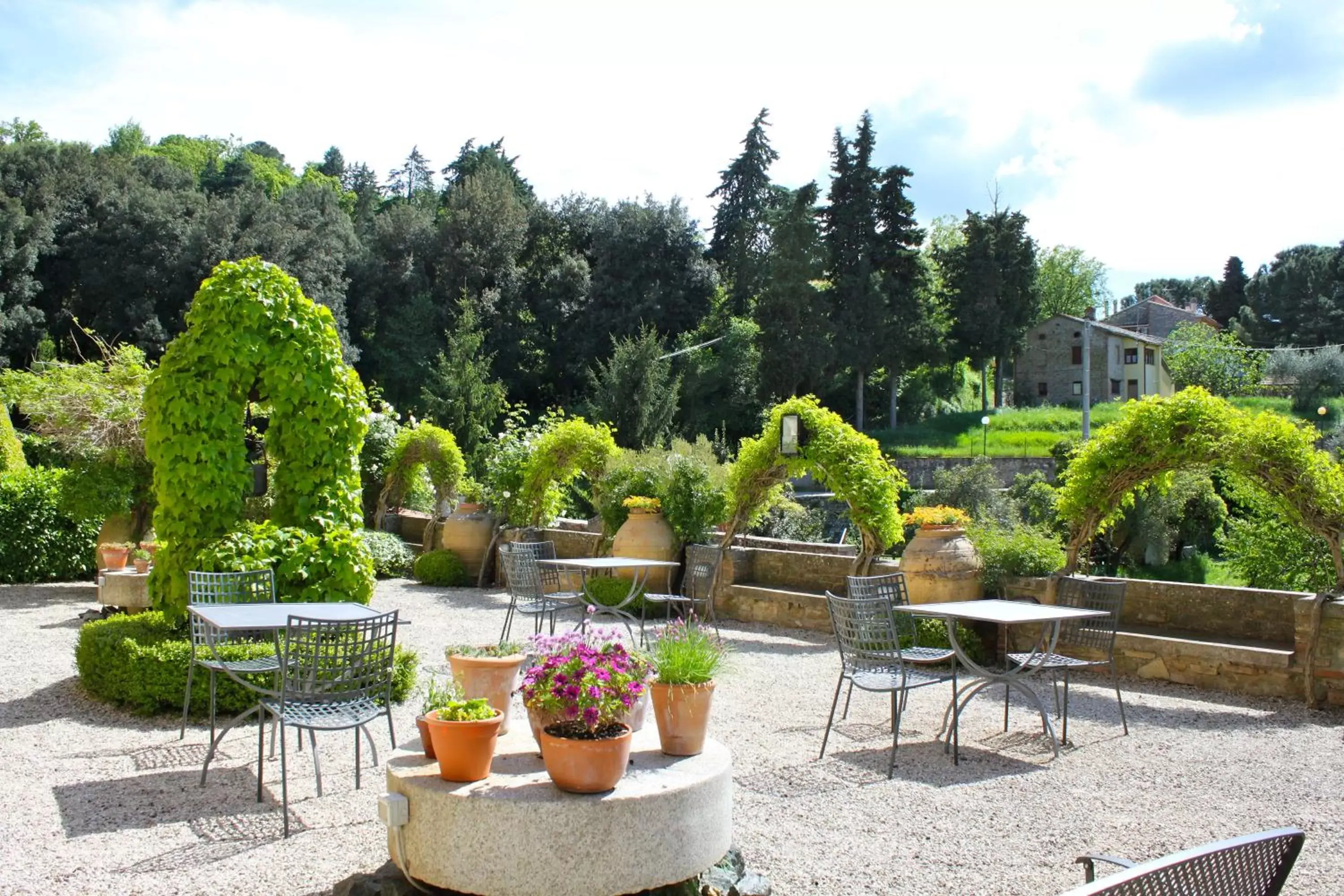 Property building, Patio/Outdoor Area in Relais Mastro Cinghiale