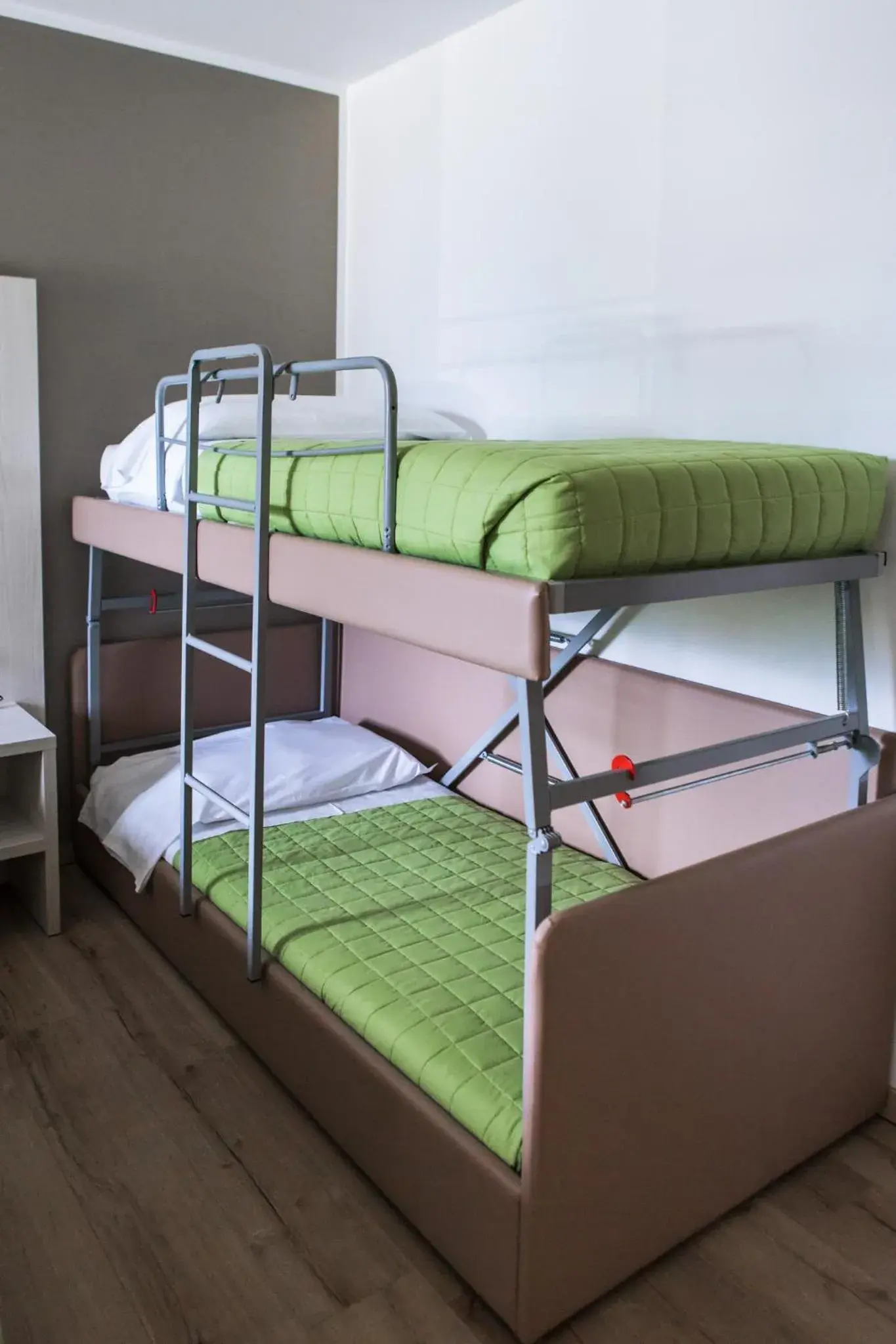 Bunk Bed in Albergo Ristorante Belvedere