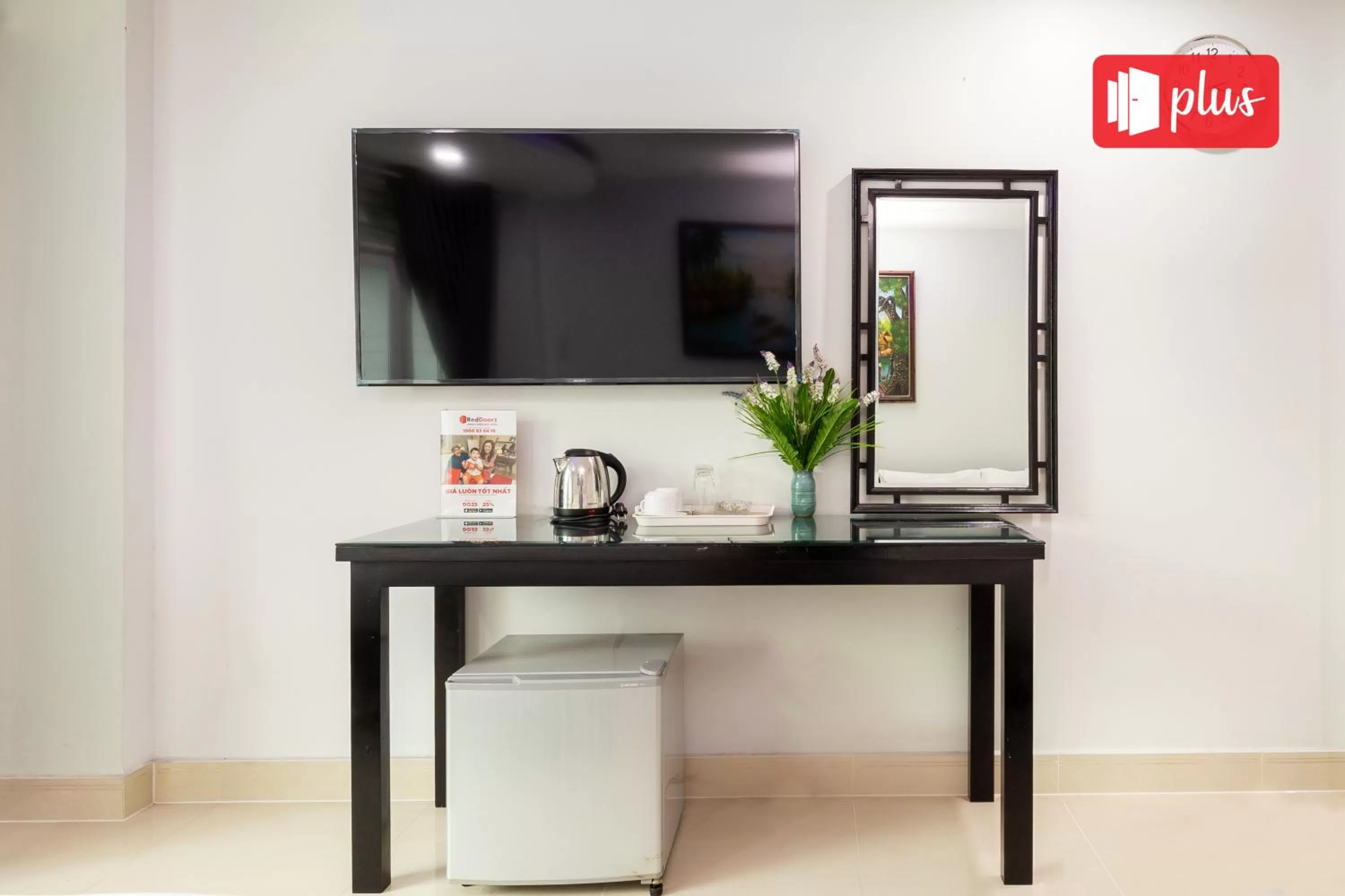 oven in Saigon Pink Hotel