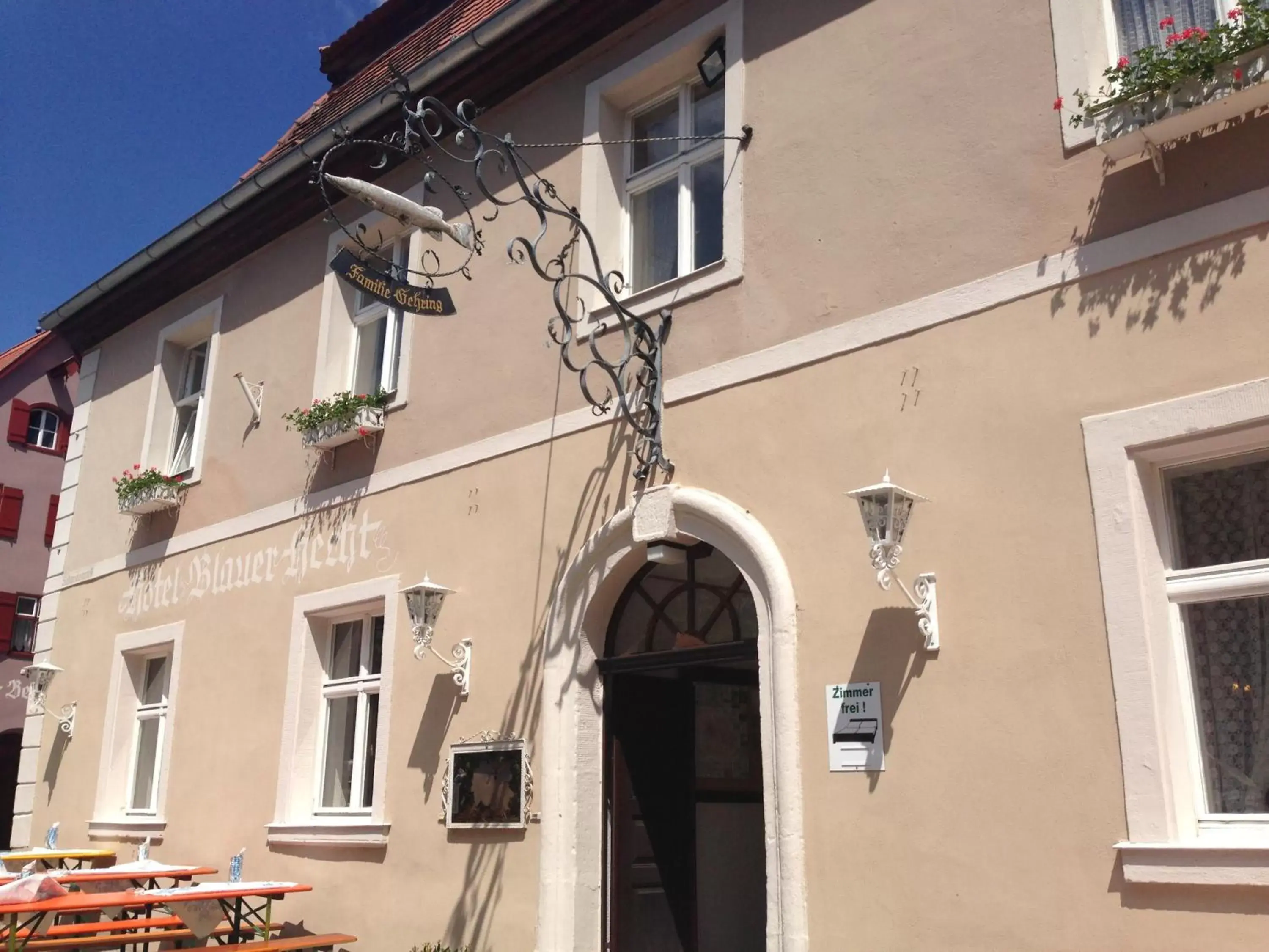Facade/entrance, Property Building in Romantica Hotel Blauer Hecht