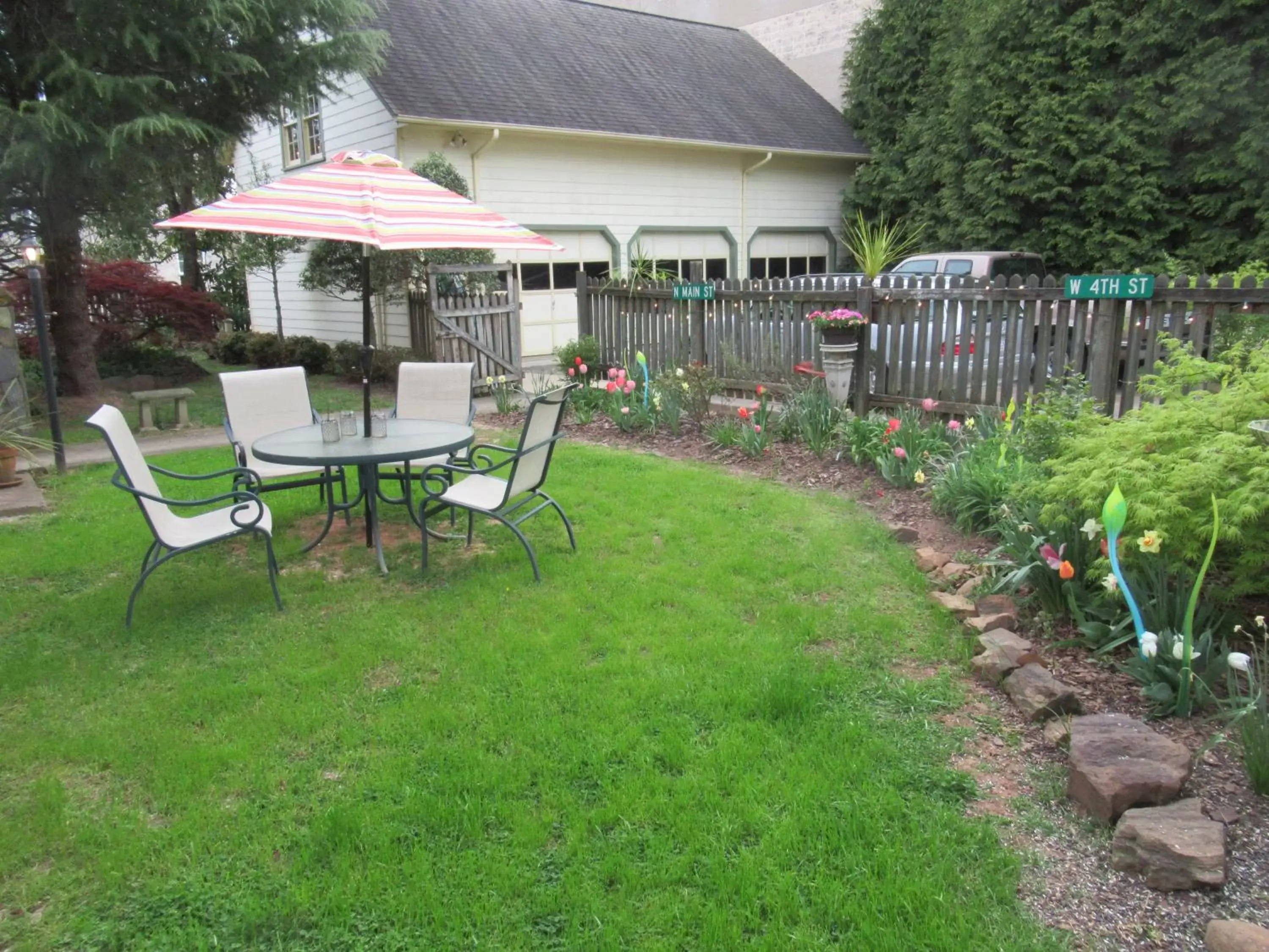 Garden view, Garden in Carrier Houses Bed & Breakfast