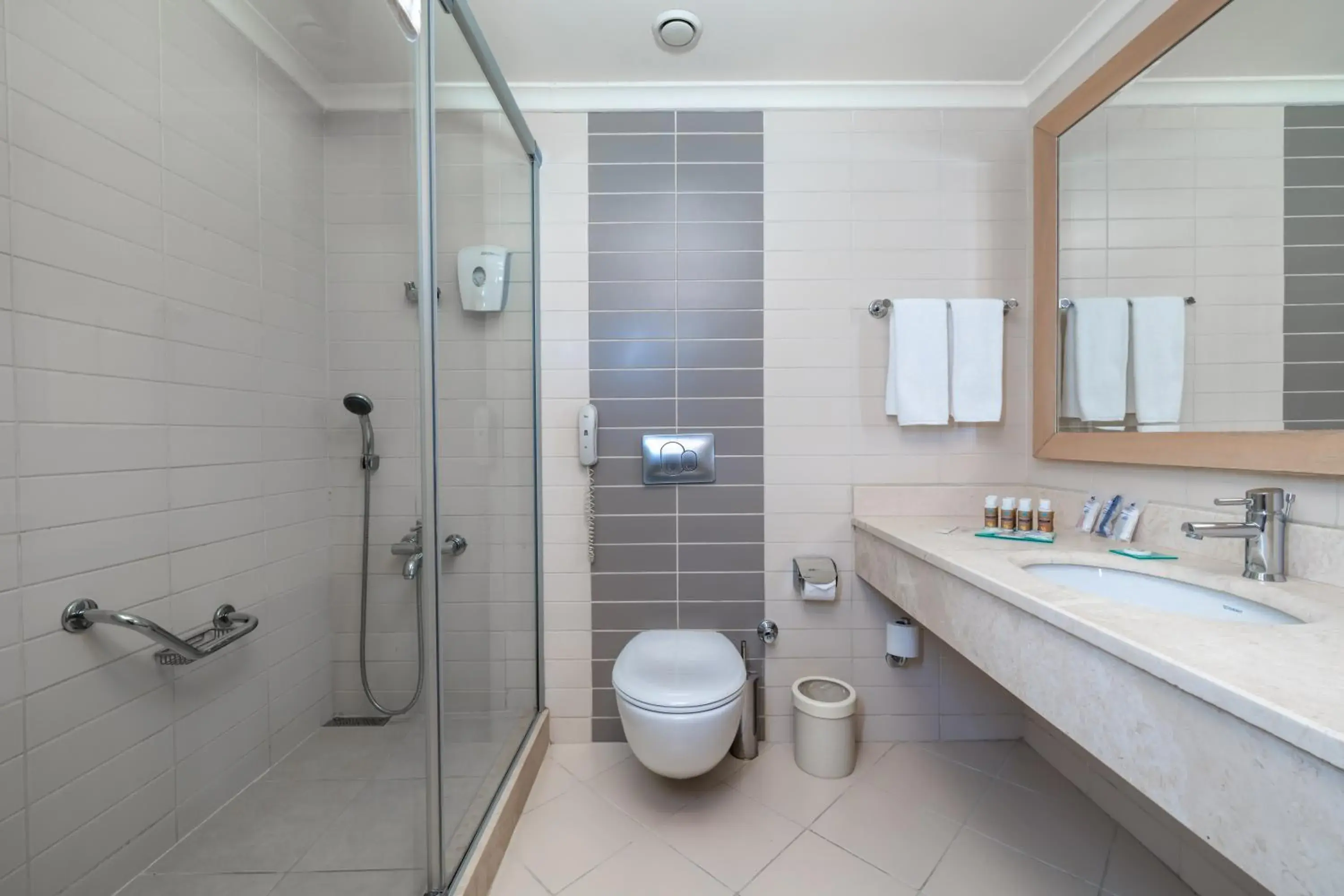 Property building, Bathroom in Crystal De Luxe Resort & Spa - All Inclusive