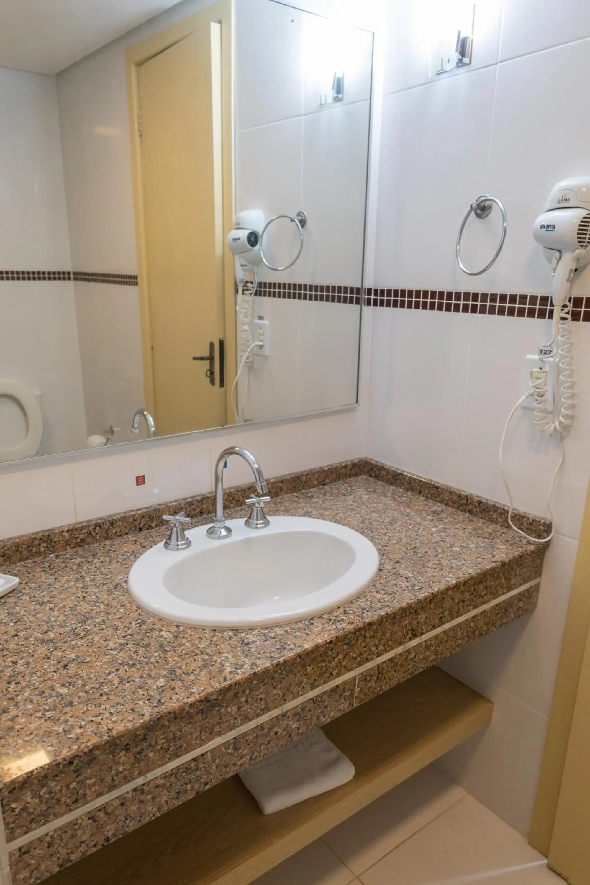 Bathroom in SJ Tour - San Juan Foz do Iguaçu Bathroom in SJ Tour - San Juan Foz do Iguaçu