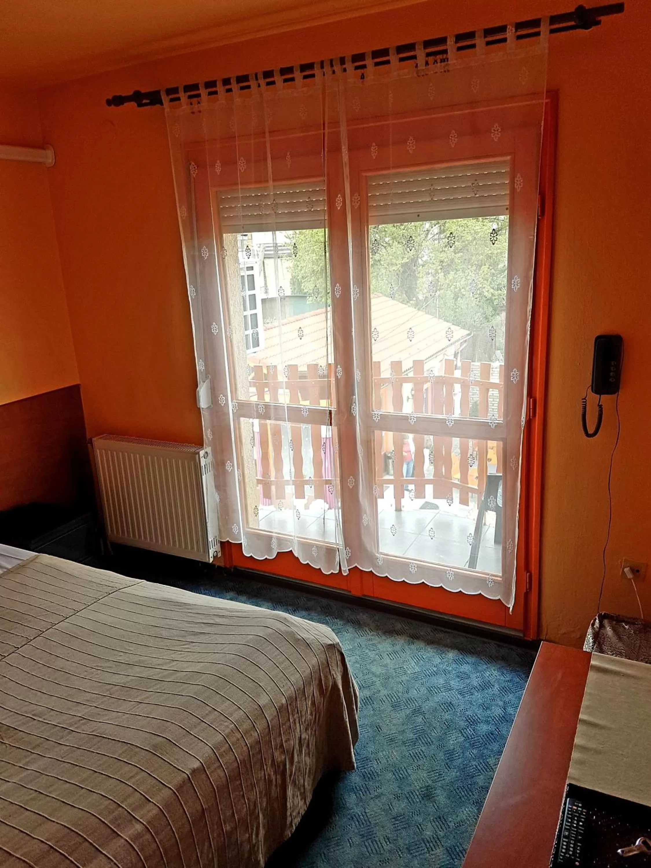 Photo of the whole room, Bed in Attila Hotel Budapest