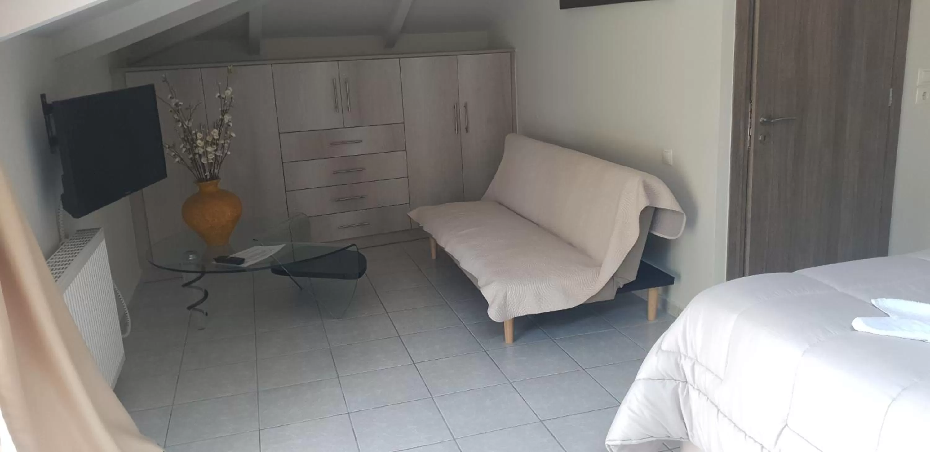 TV and multimedia, Bed in Alexia's Apartments