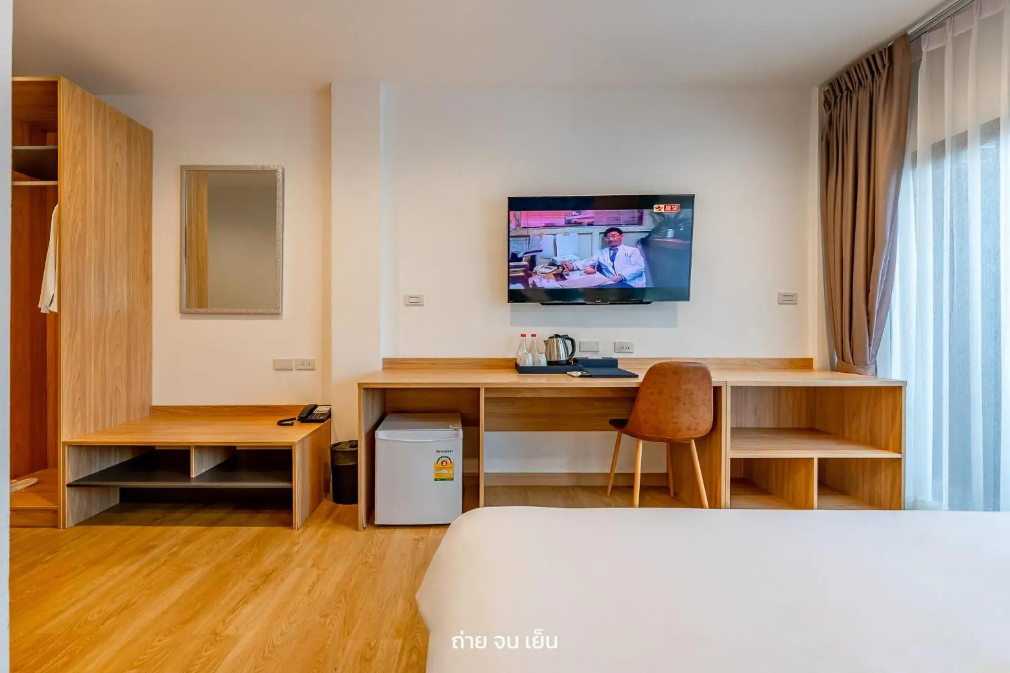 Bedroom, TV/Entertainment Center in The Iconic Hotel Don Mueang Airport