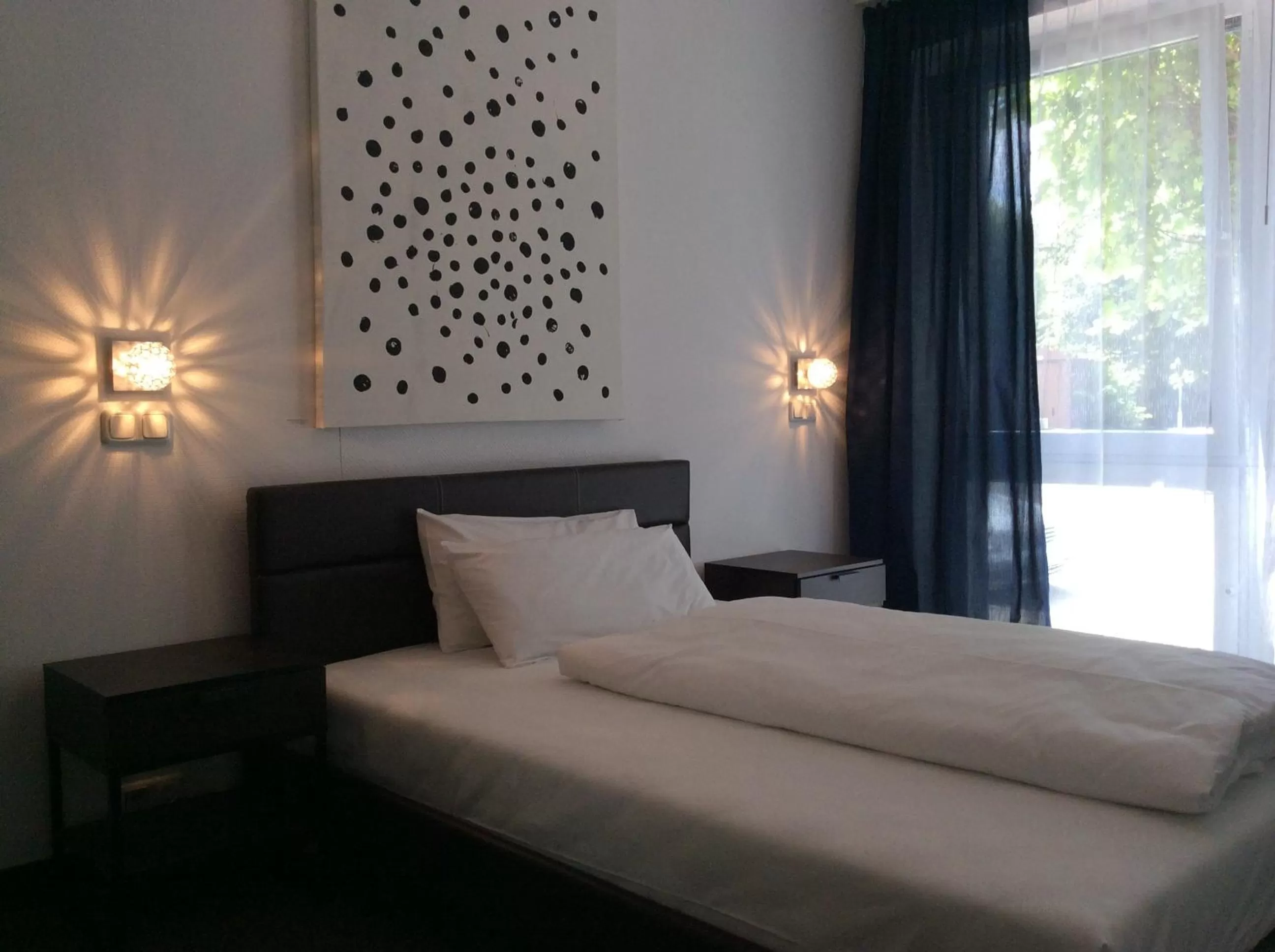 Photo of the whole room, Bed in Hotel52 Bergheim