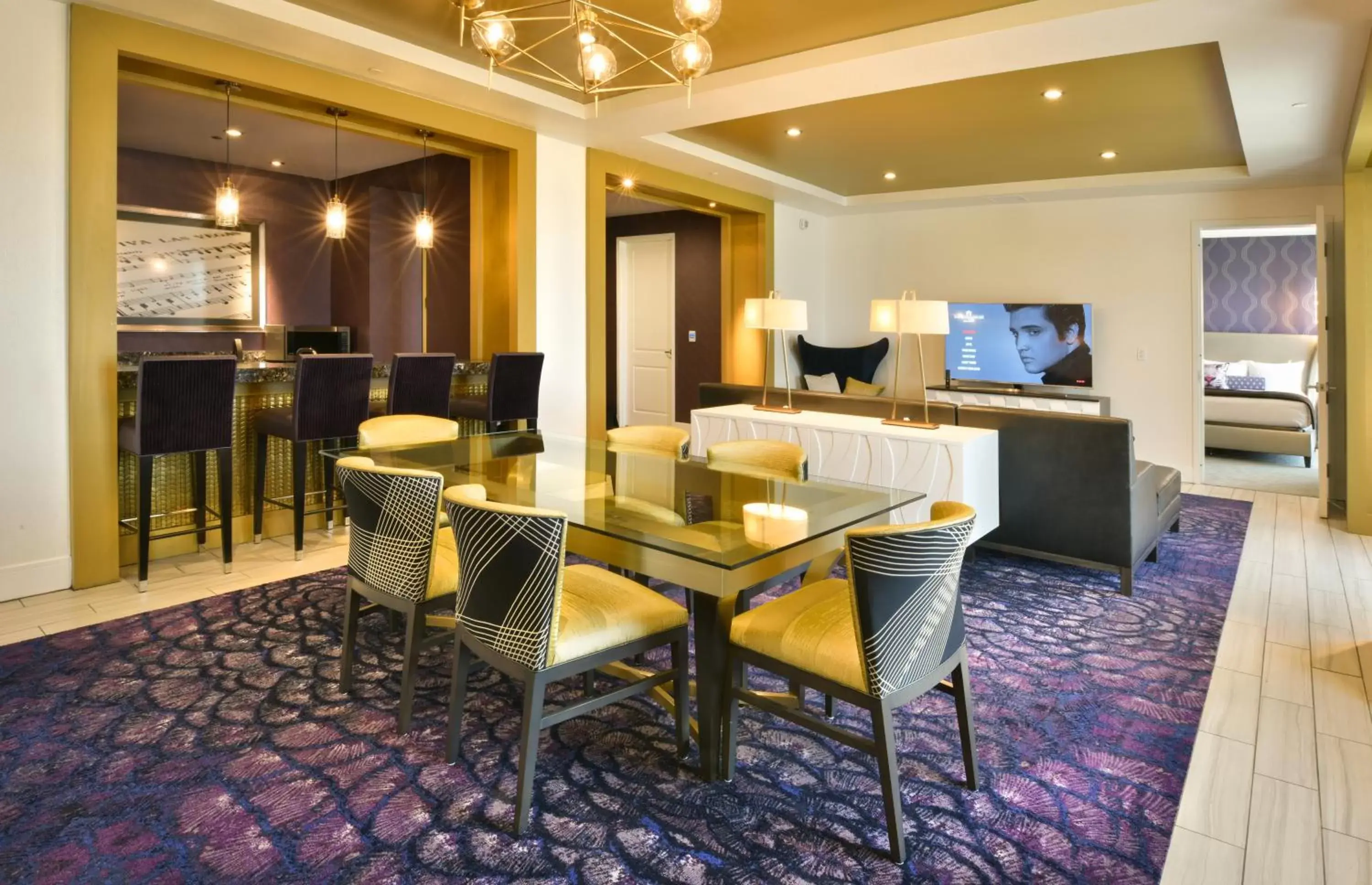 Living room in The Guest House at Graceland Living room in The Guest House at Graceland