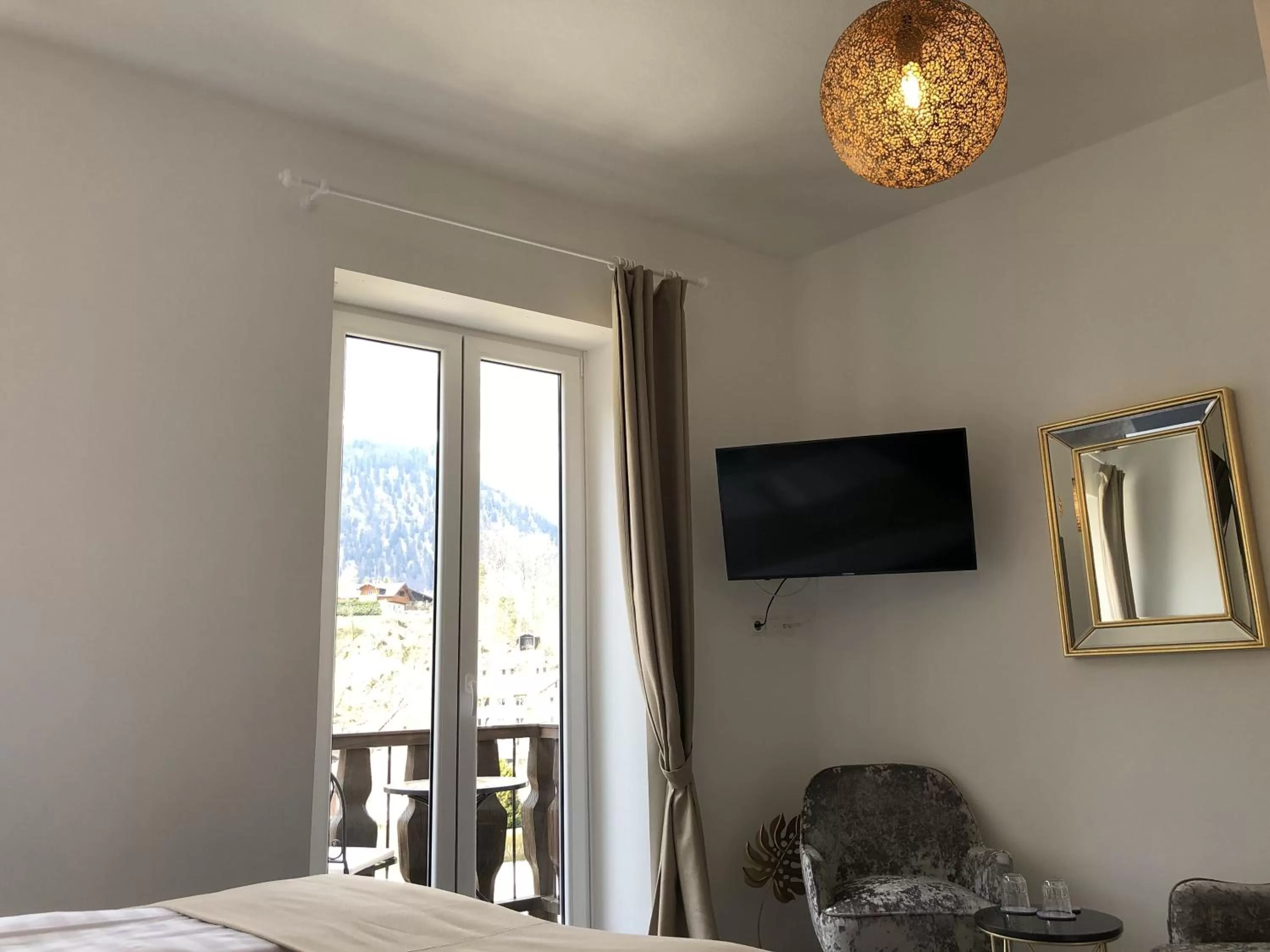 Bed in Pension und Ferienwohnung Frech