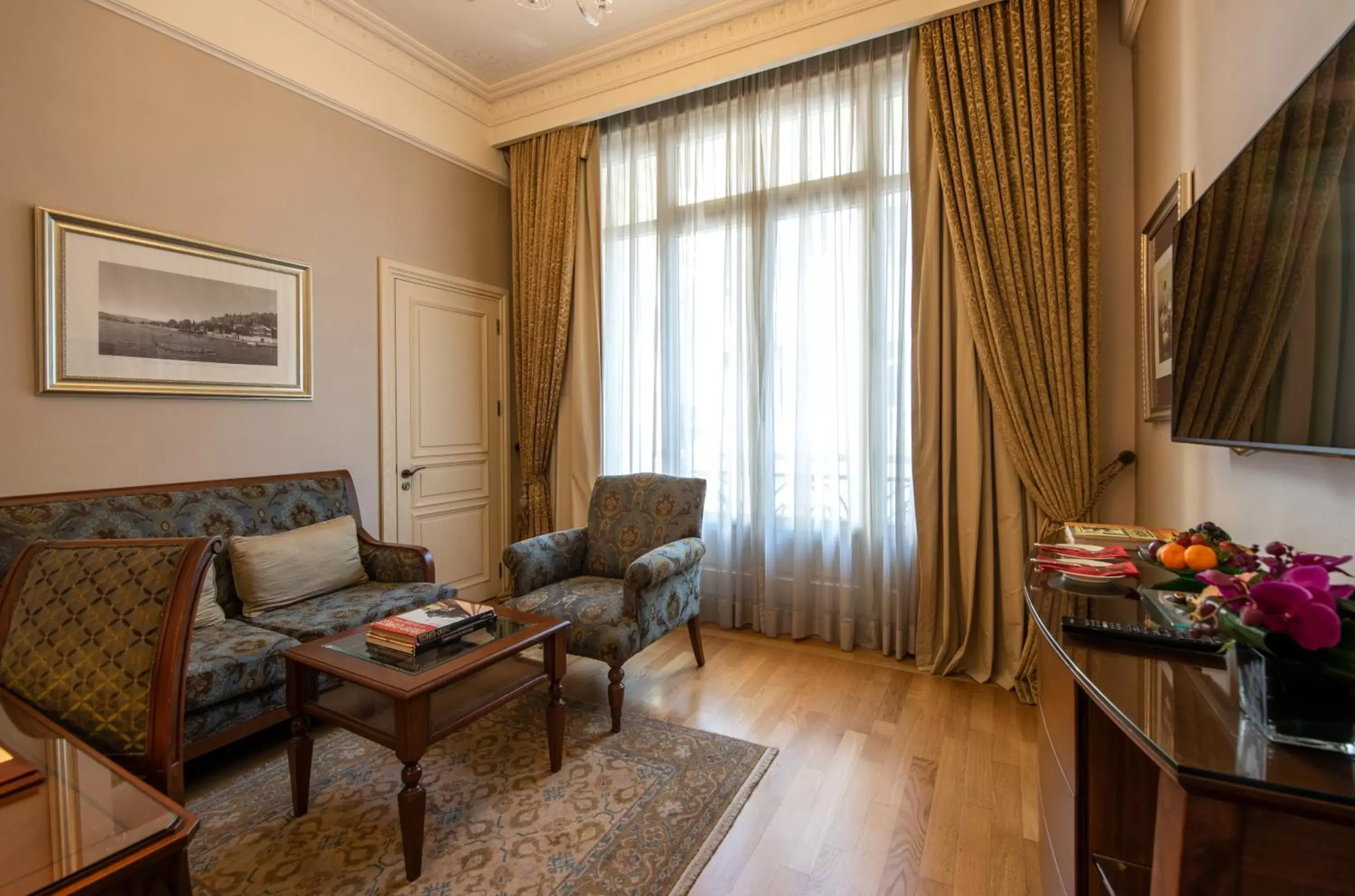 Living room, Seating Area in Pera Palace Hotel