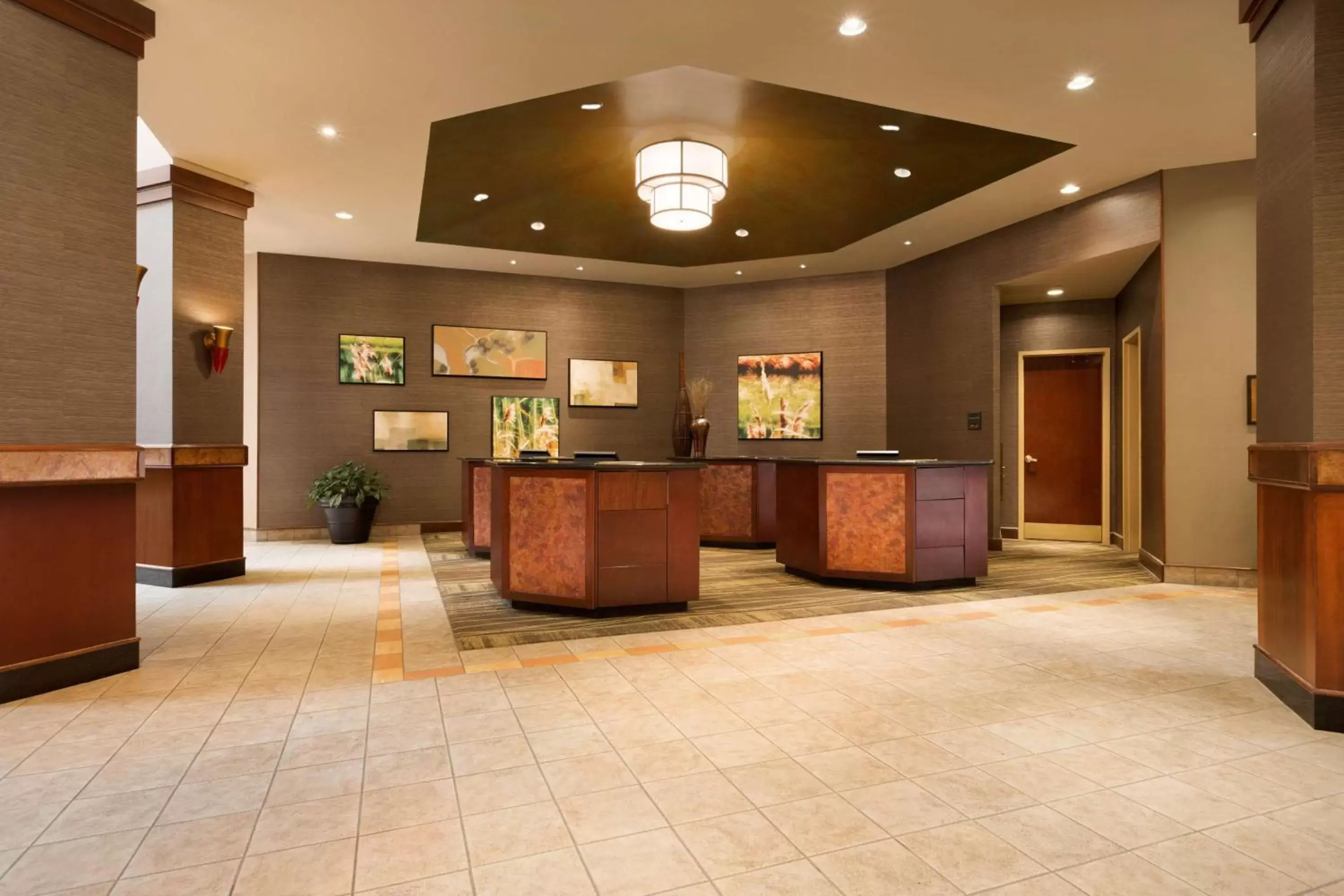 Lobby or reception, Lobby/Reception in Embassy Suites Lincoln