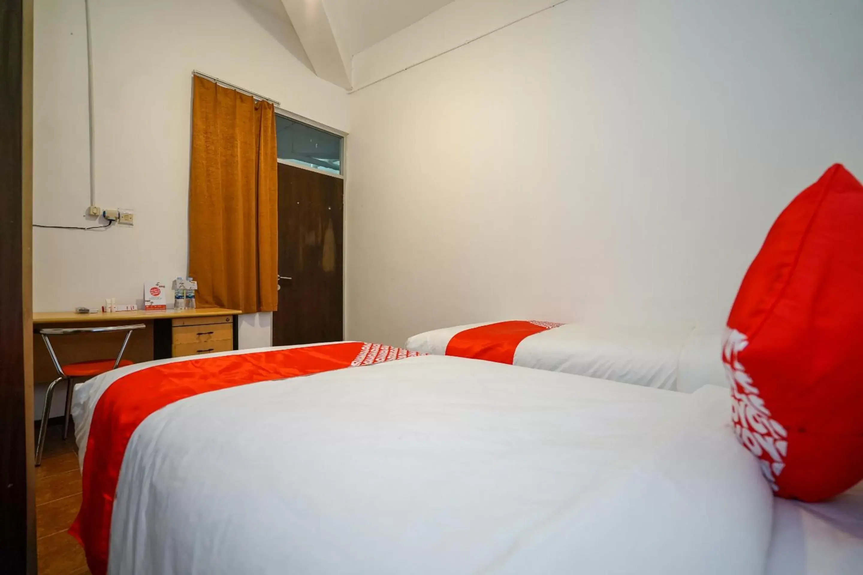 Bedroom in Super OYO 1844 Bravo Residence Bedroom in Super OYO 1844 Bravo Residence