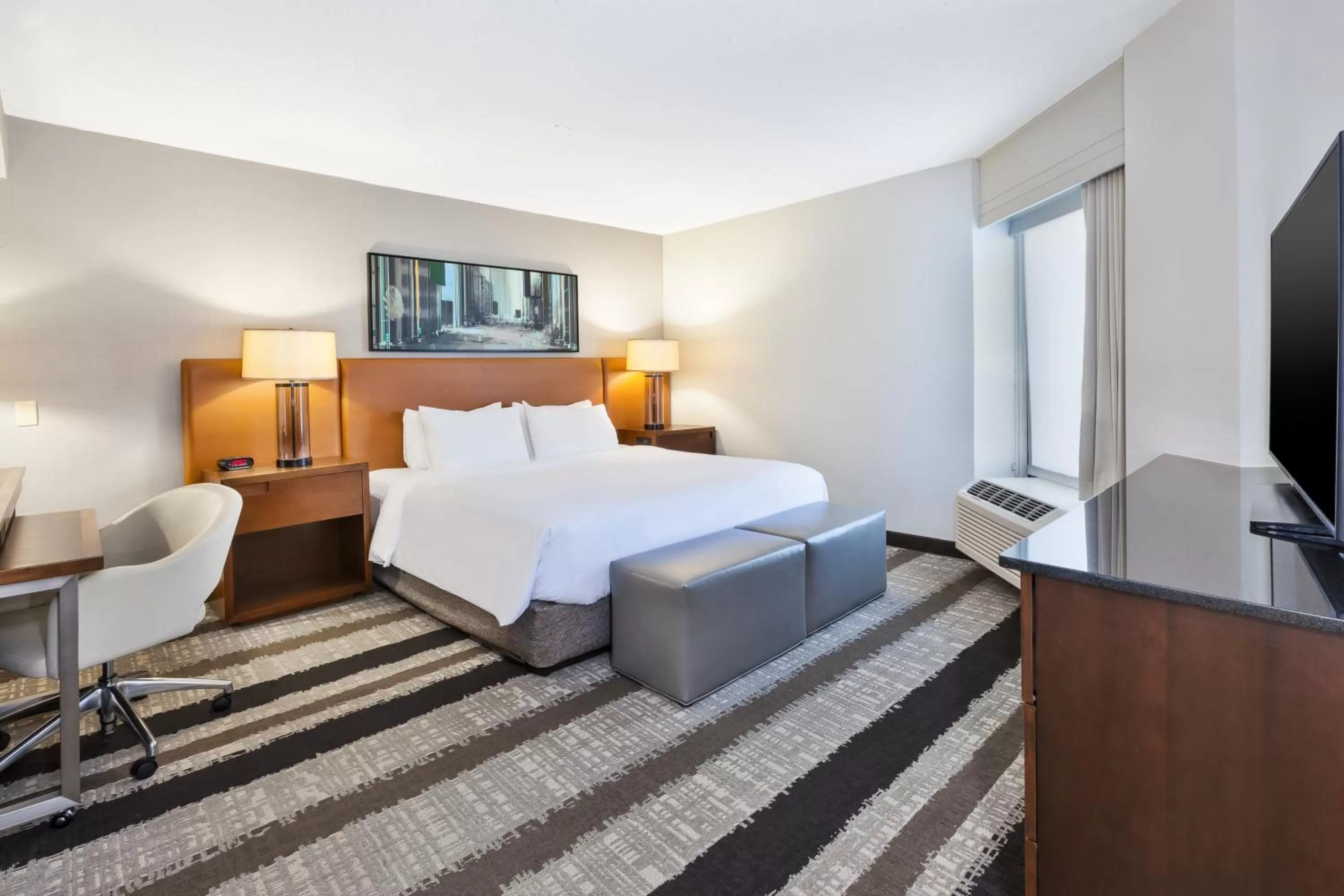 Photo of the whole room, Bed in Crowne Plaza Dulles Airport by IHG