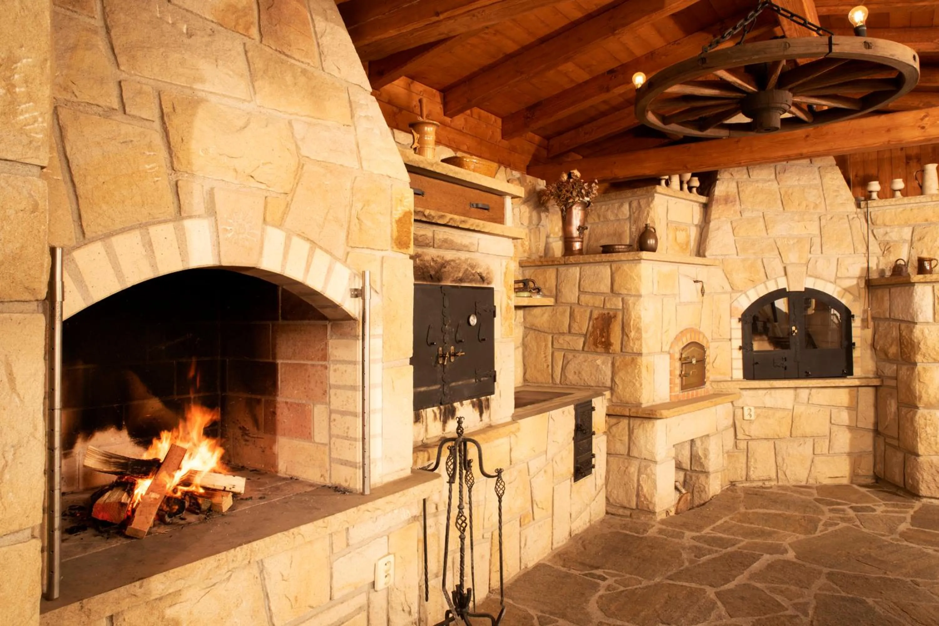 BBQ facilities in Hotel Svatojánský Dvůr