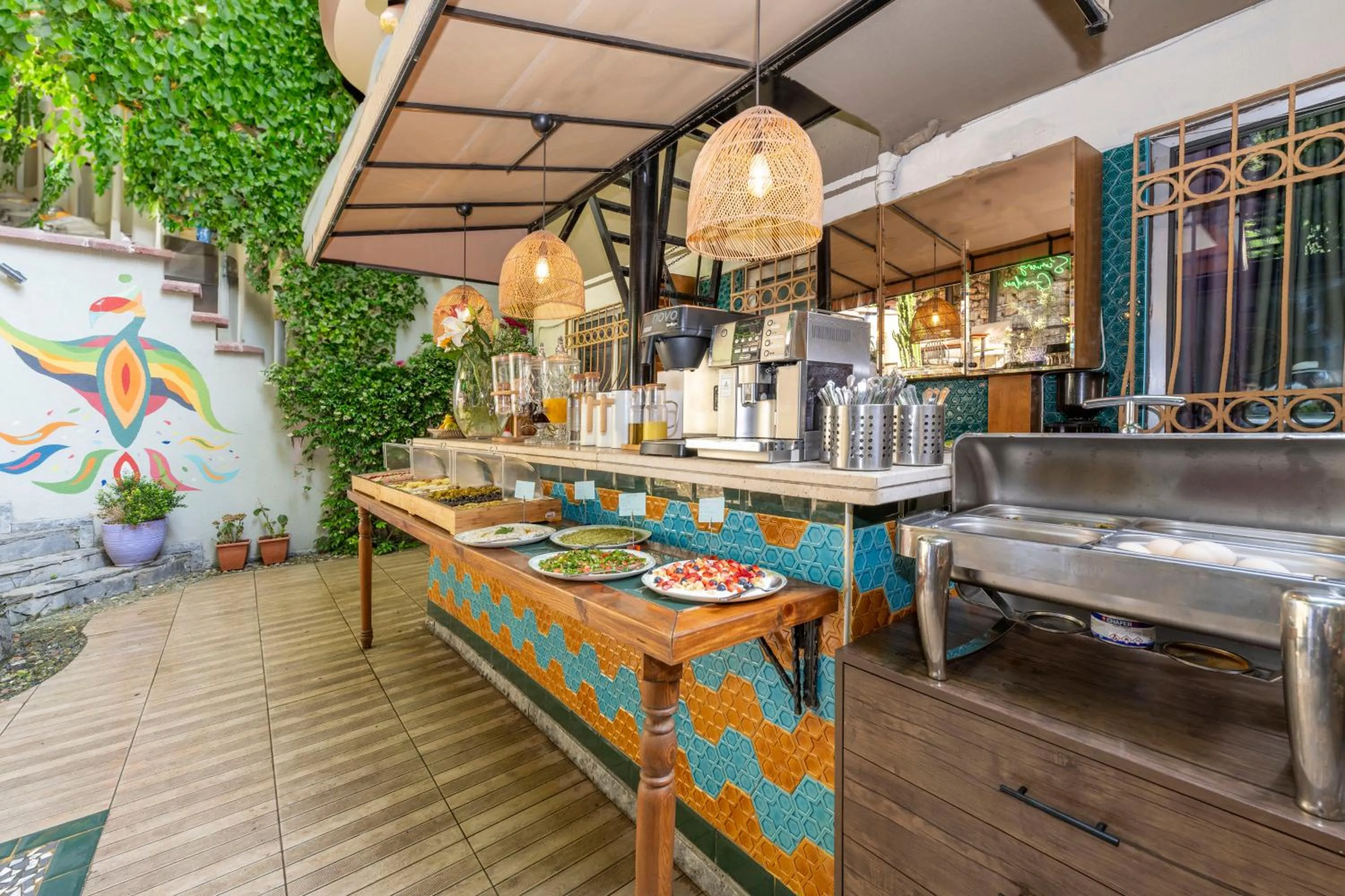 Garden in The Marions Suite istanbul Special Category Taksim