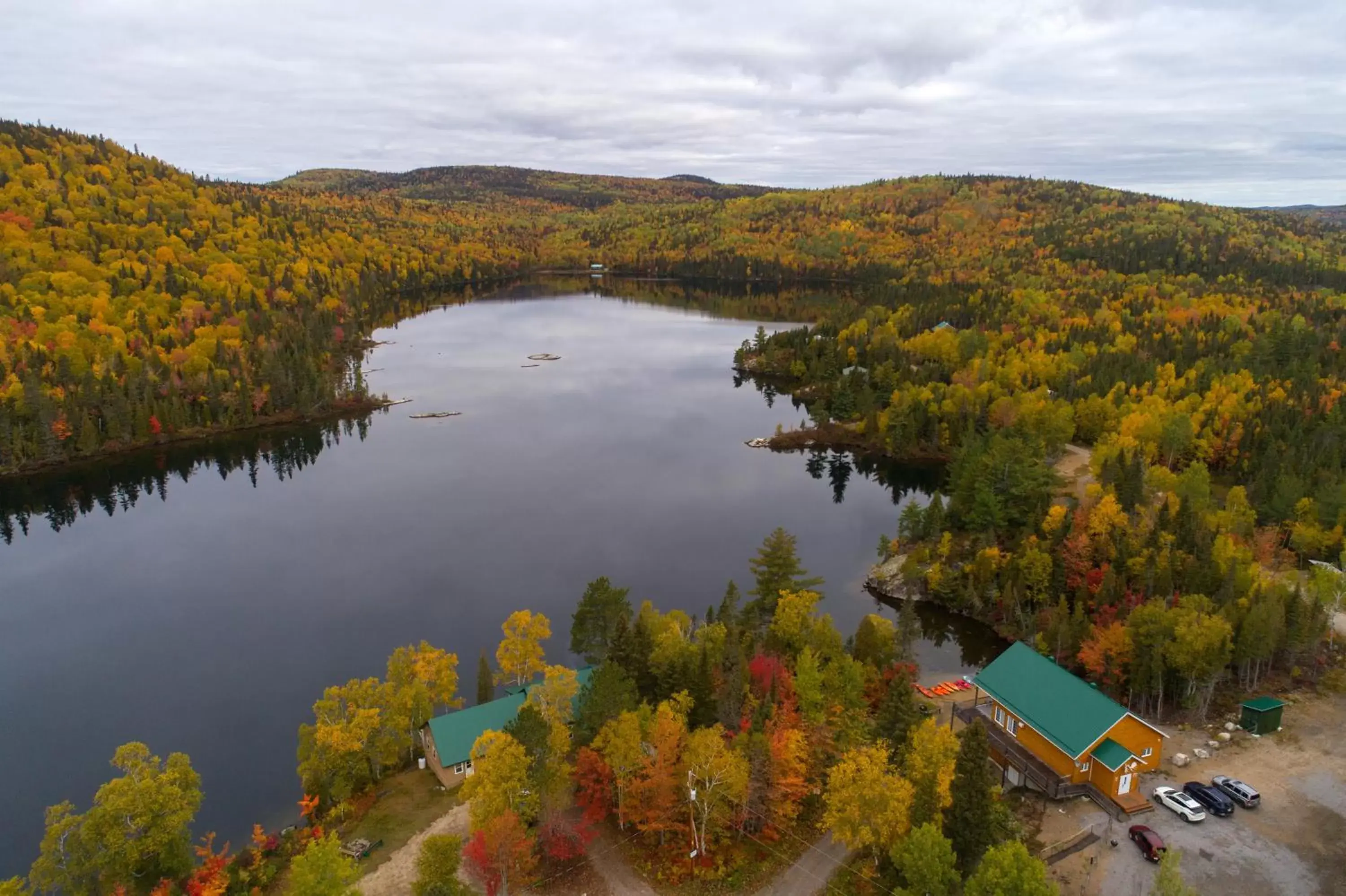 Lake view in Auberge La Tanière