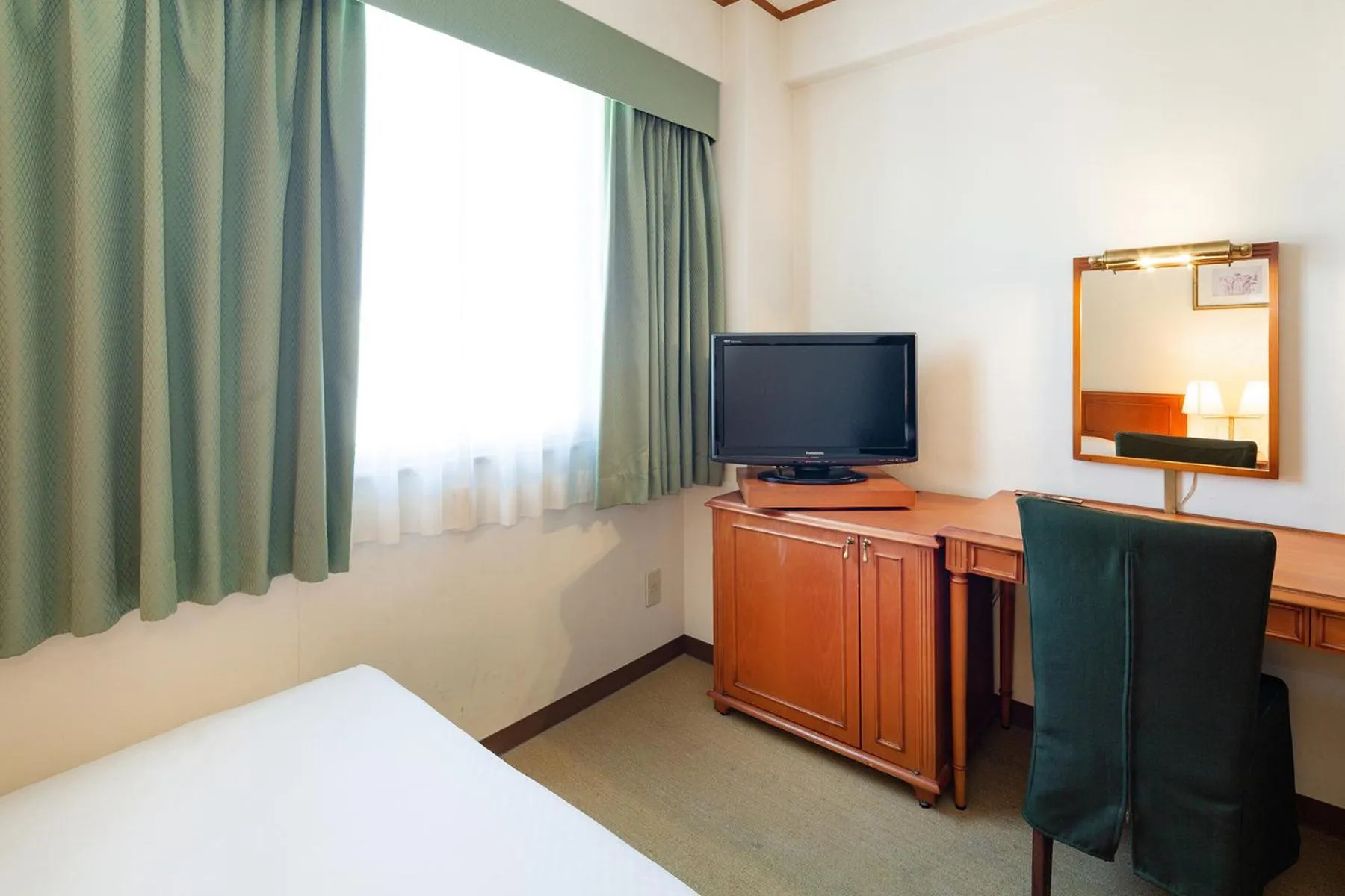 Photo of the whole room, Bed in Plaza Hotel Premier