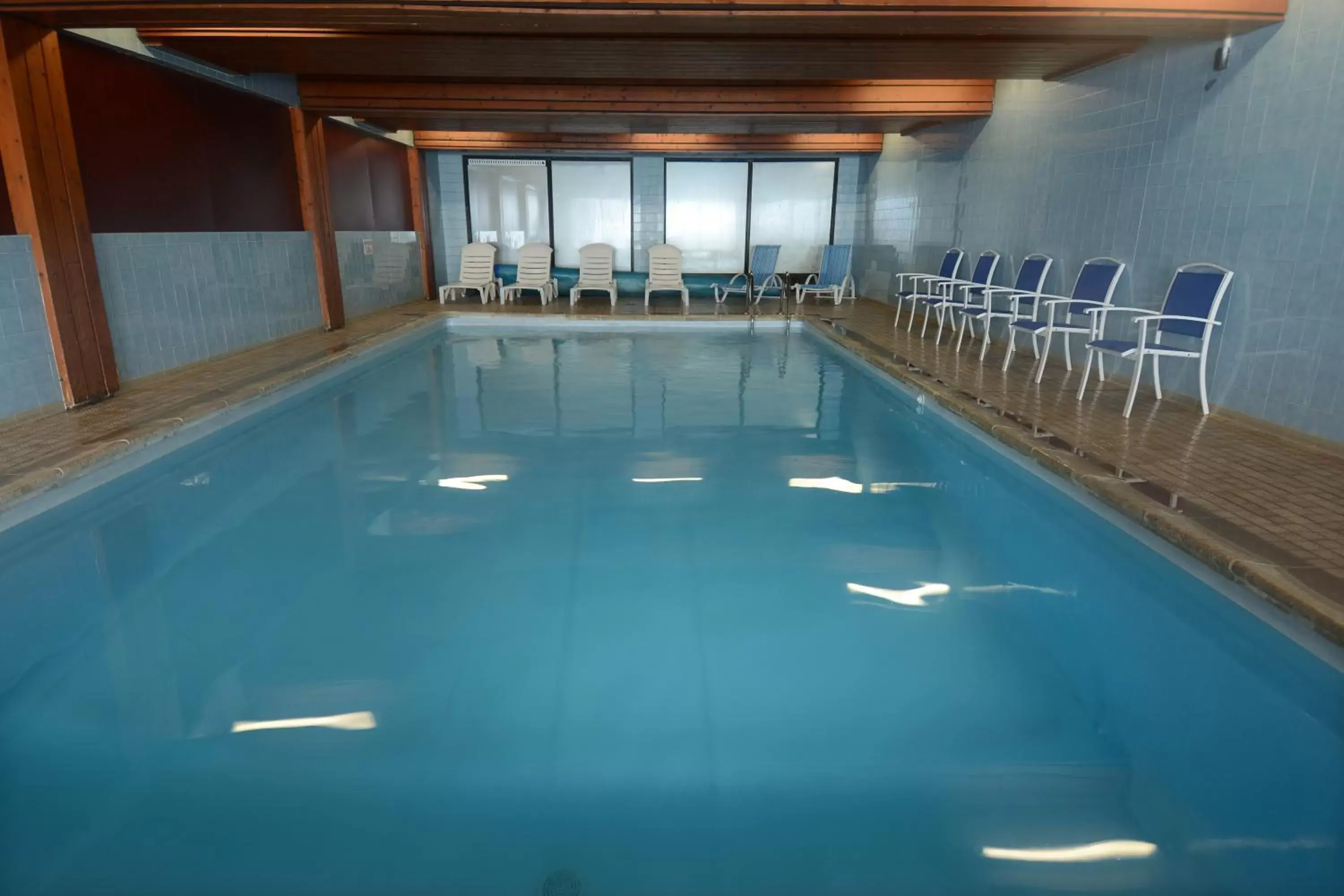 Swimming Pool in Odalys Chalet Alpina