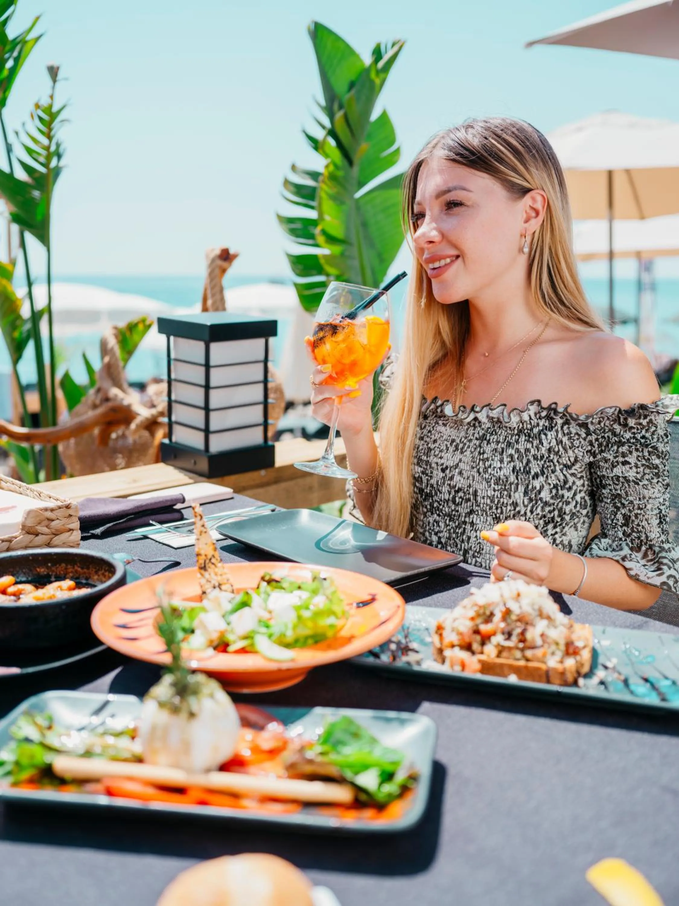 Restaurant/places to eat in Royalisa Palmiye Beach Hotel Adult Only