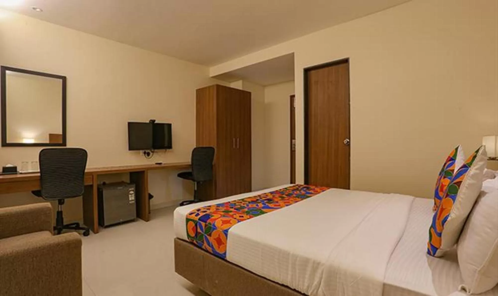 Bed in FabHotel Royal International - Nr Mumbai International Airport