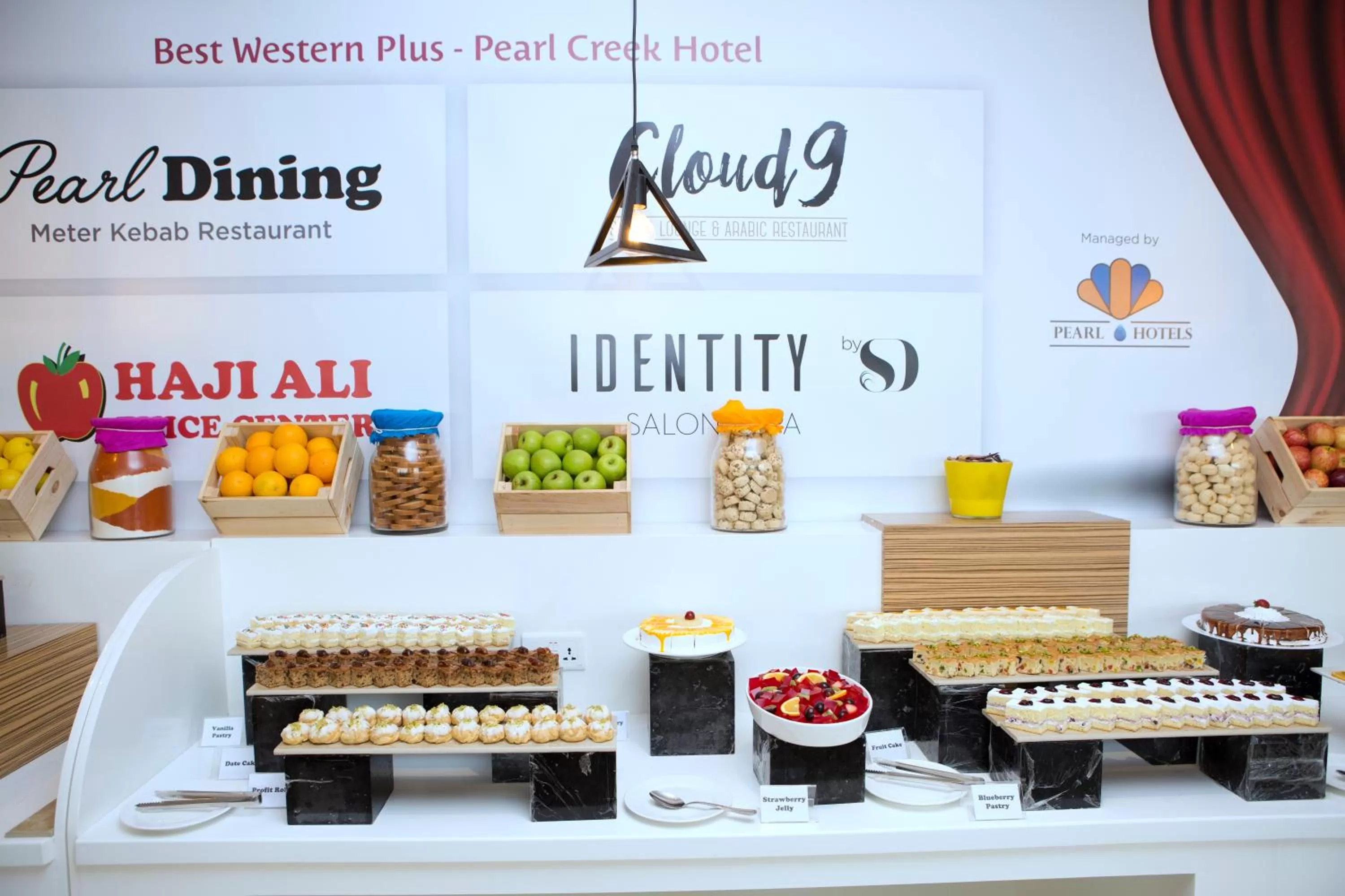 Food and drinks in Best Western Plus Pearl Creek