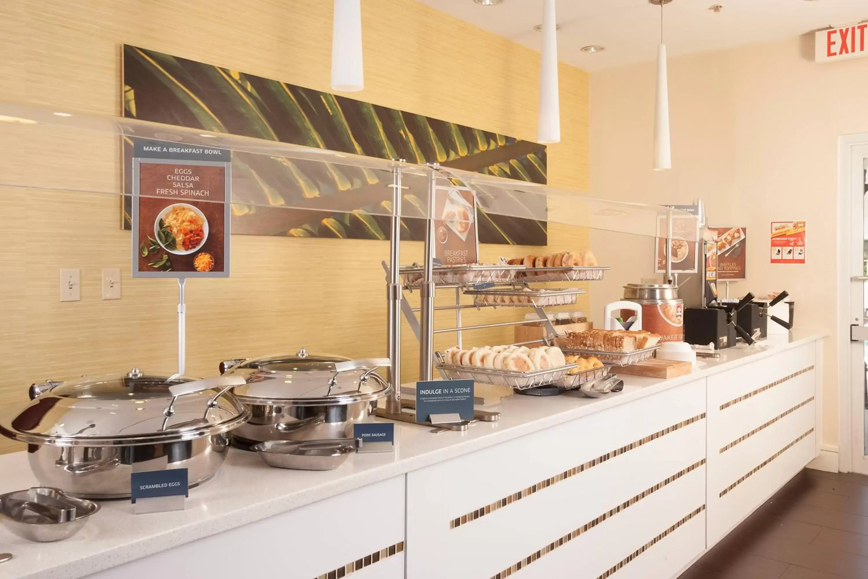 Breakfast, Restaurant/Places to Eat in SpringHill Suites by Marriott Orlando Convention Center