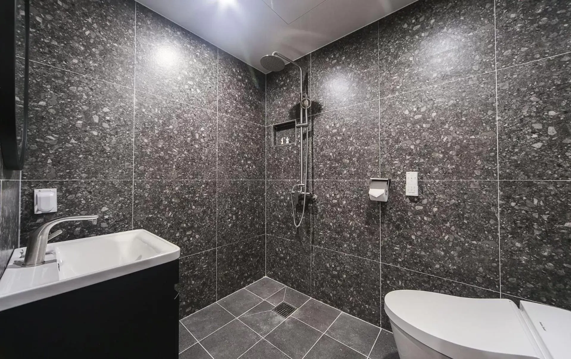 Shower, Bathroom in Maron Hotel Nampo