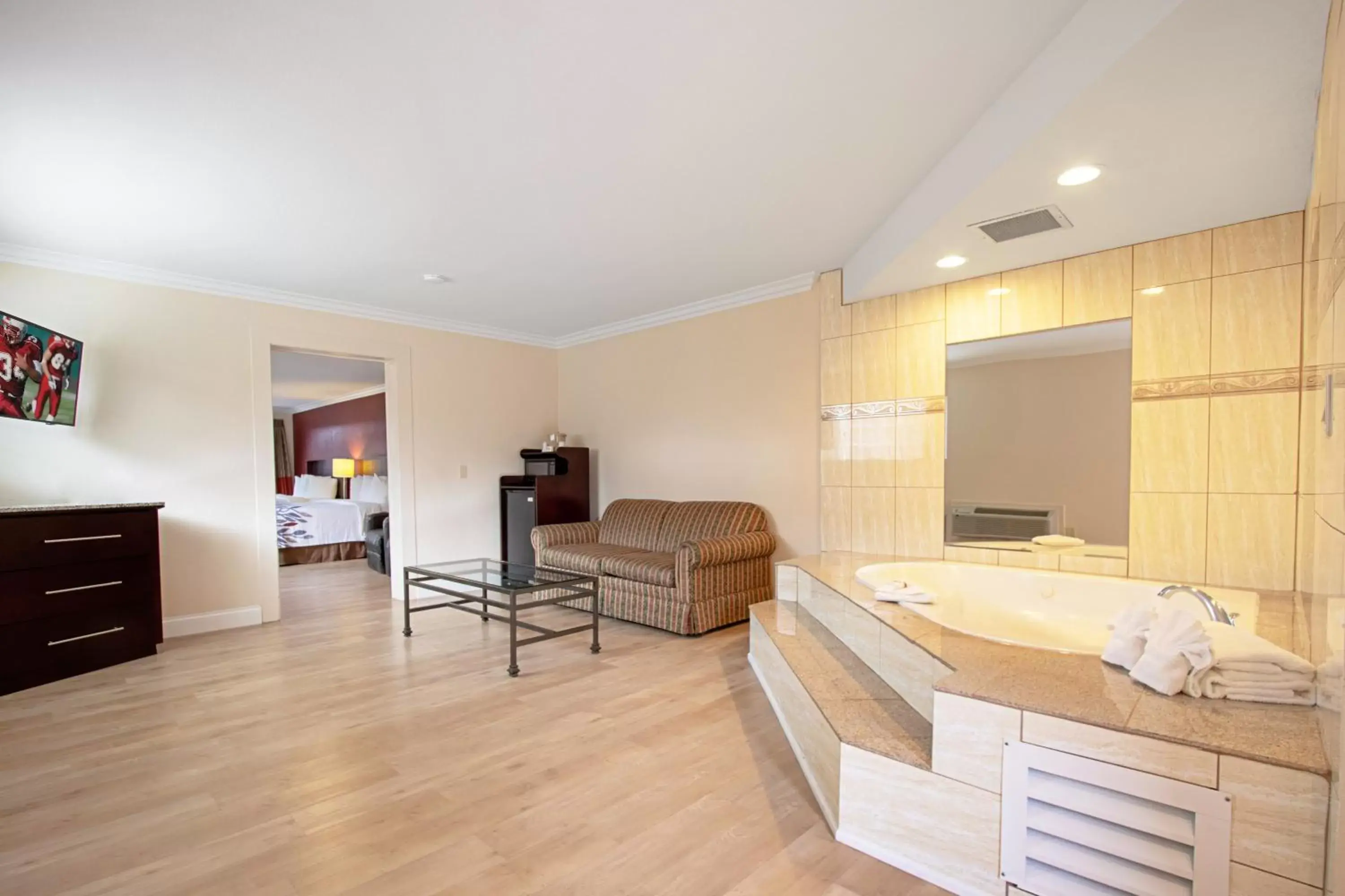 Photo of the whole room in Red Roof Inn & Suites Monterey Photo of the whole room in Red Roof Inn & Suites Monterey