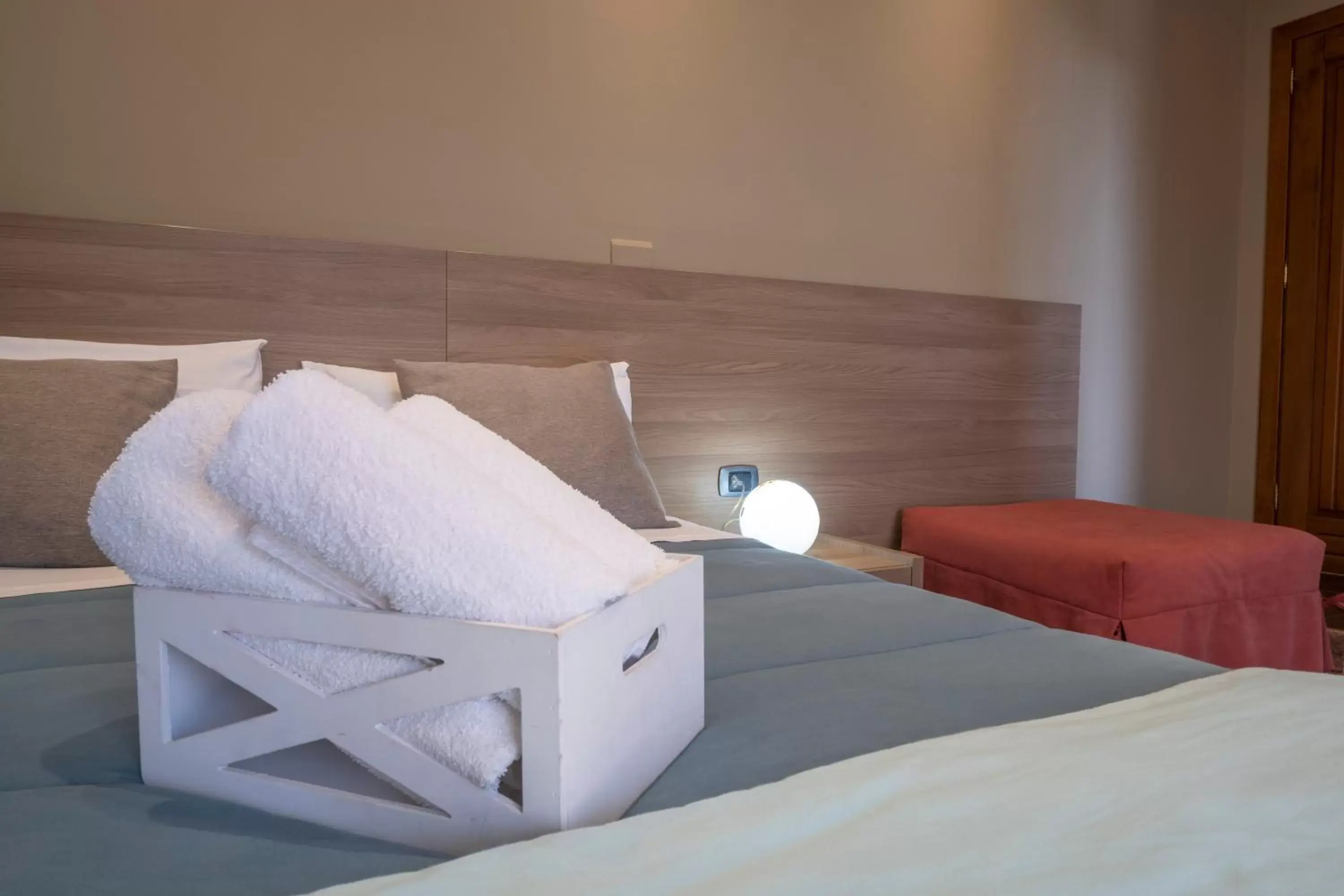 towels, Bed in B&B a due passi dal mare