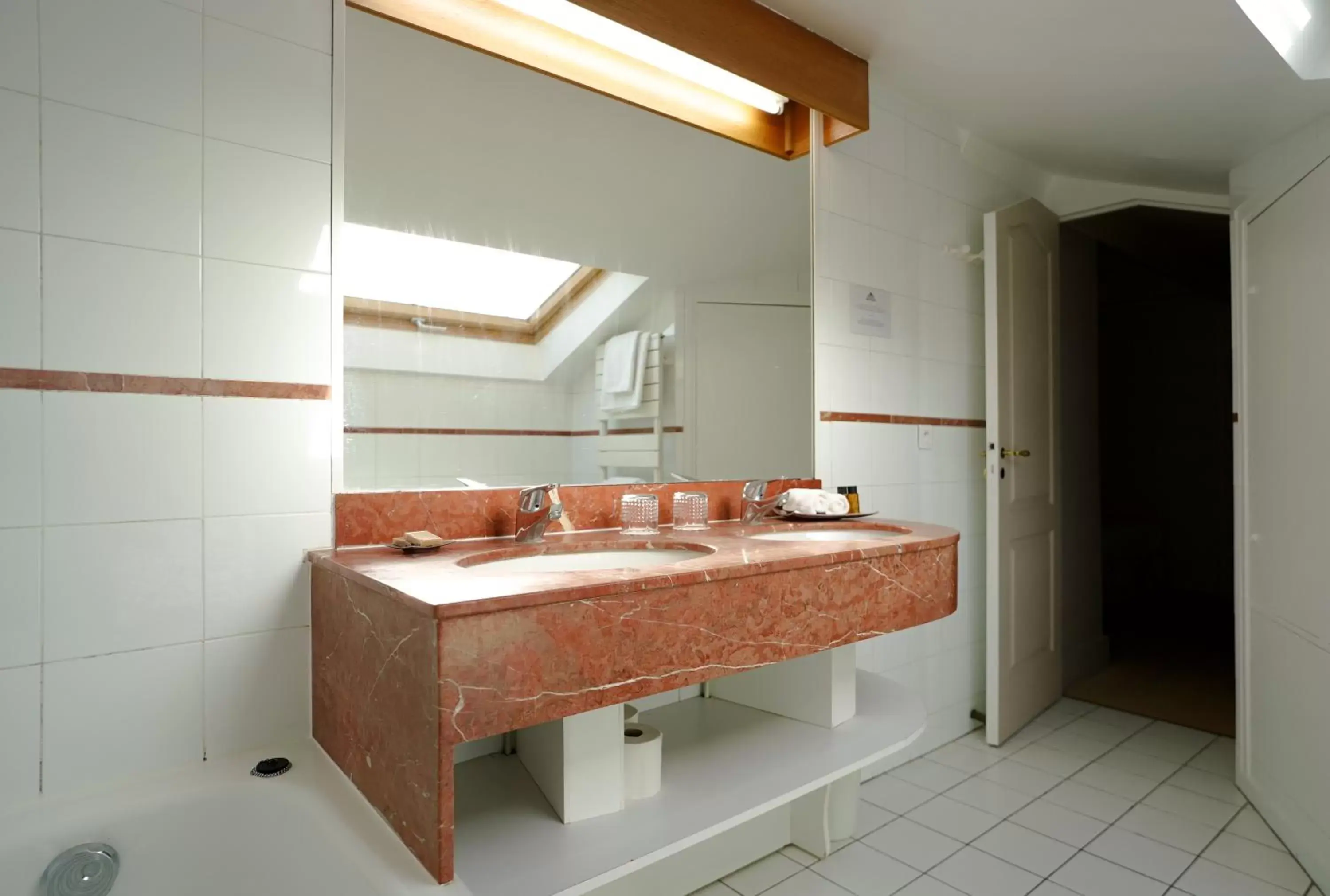 Bathroom in Villa Escudier