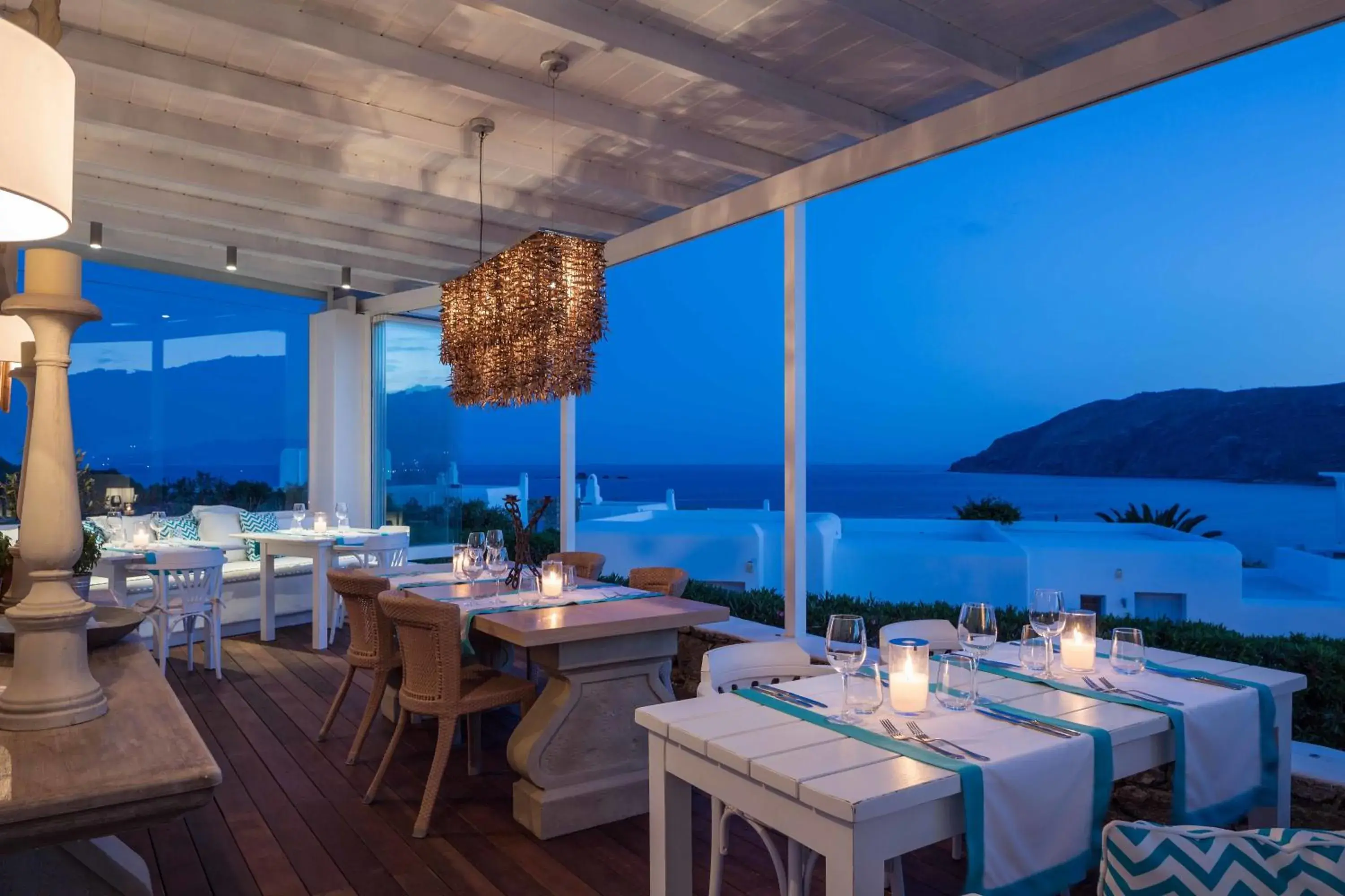 Restaurant/Places to Eat in Archipelagos Hotel