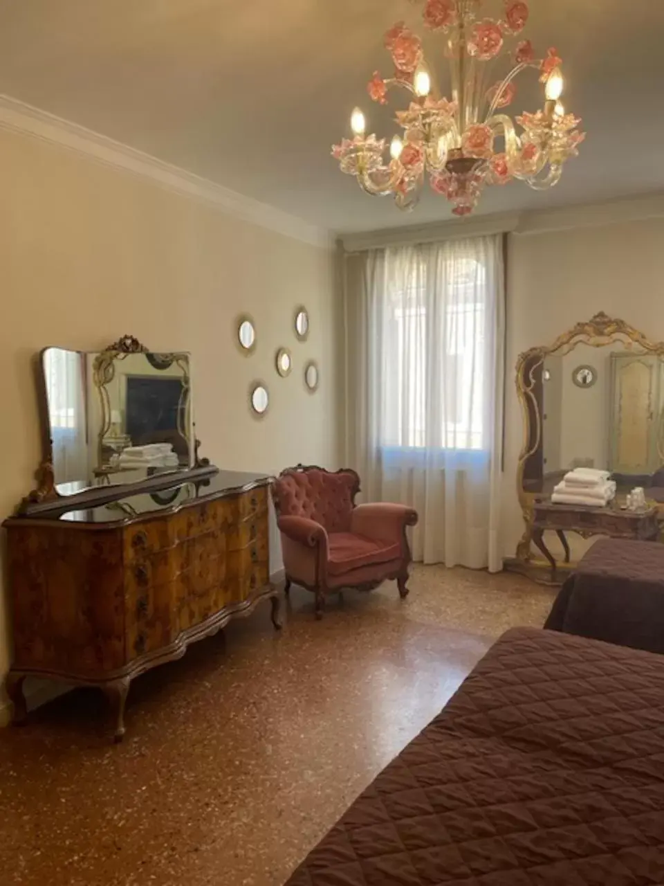 Photo of the whole room, TV/Entertainment Center in Pensione Guerrato