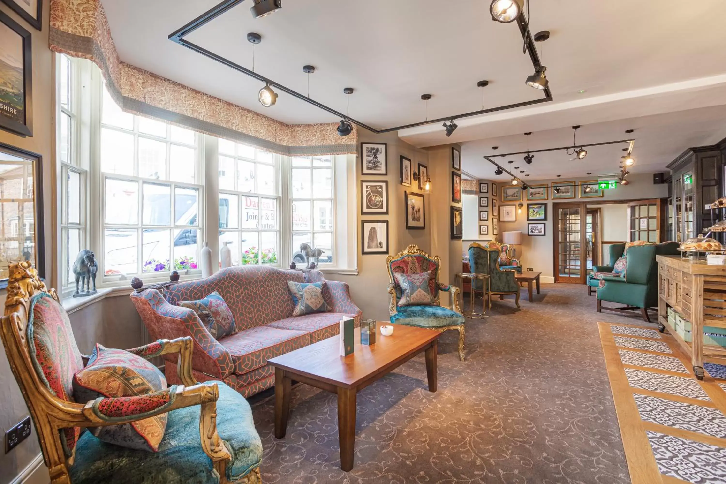 Lounge or bar, Lobby/Reception in The Crown Hotel, Boroughbridge, North Yorkshire