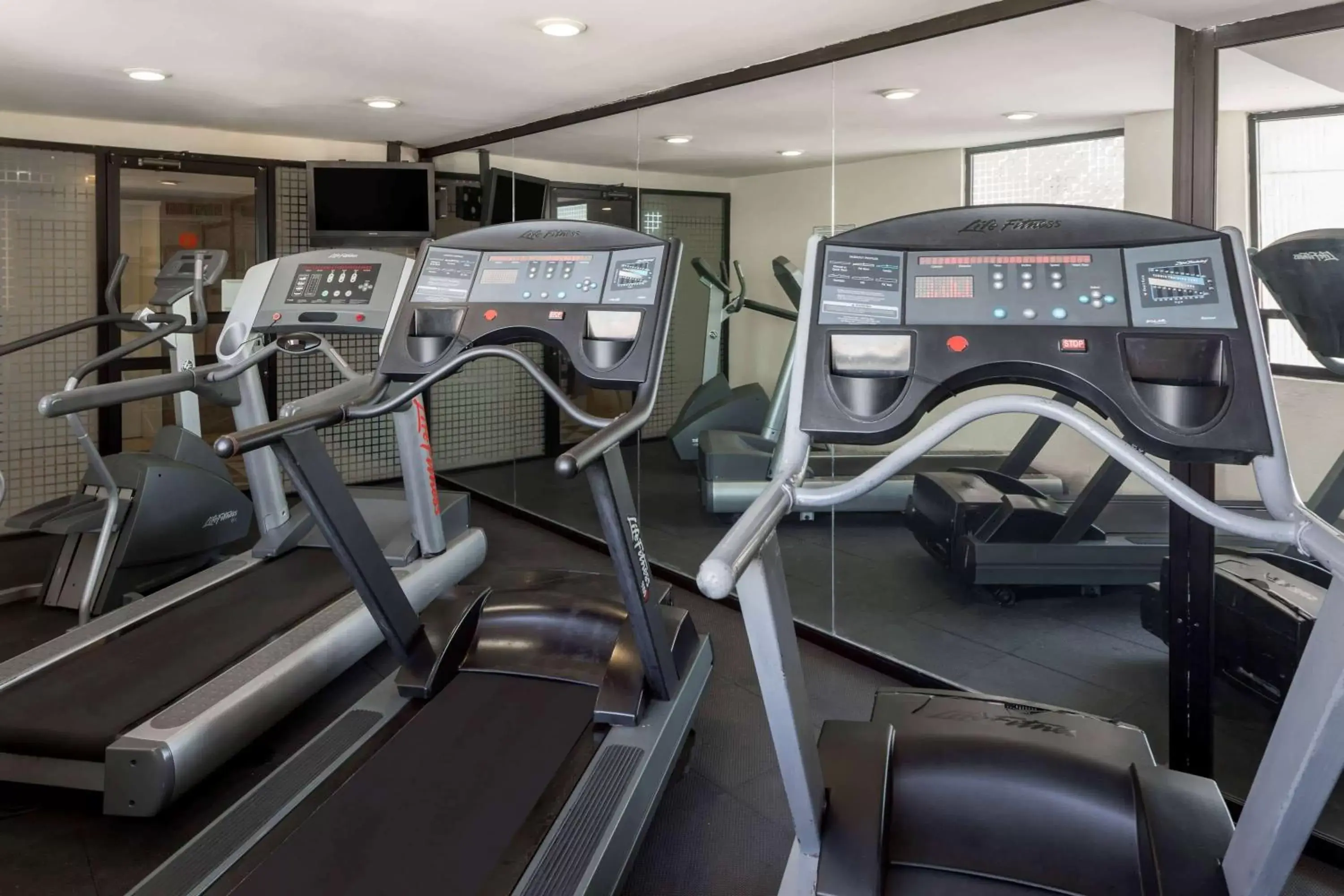 Fitness centre/facilities, Fitness Center/Facilities in Ramada Hola Culiacan