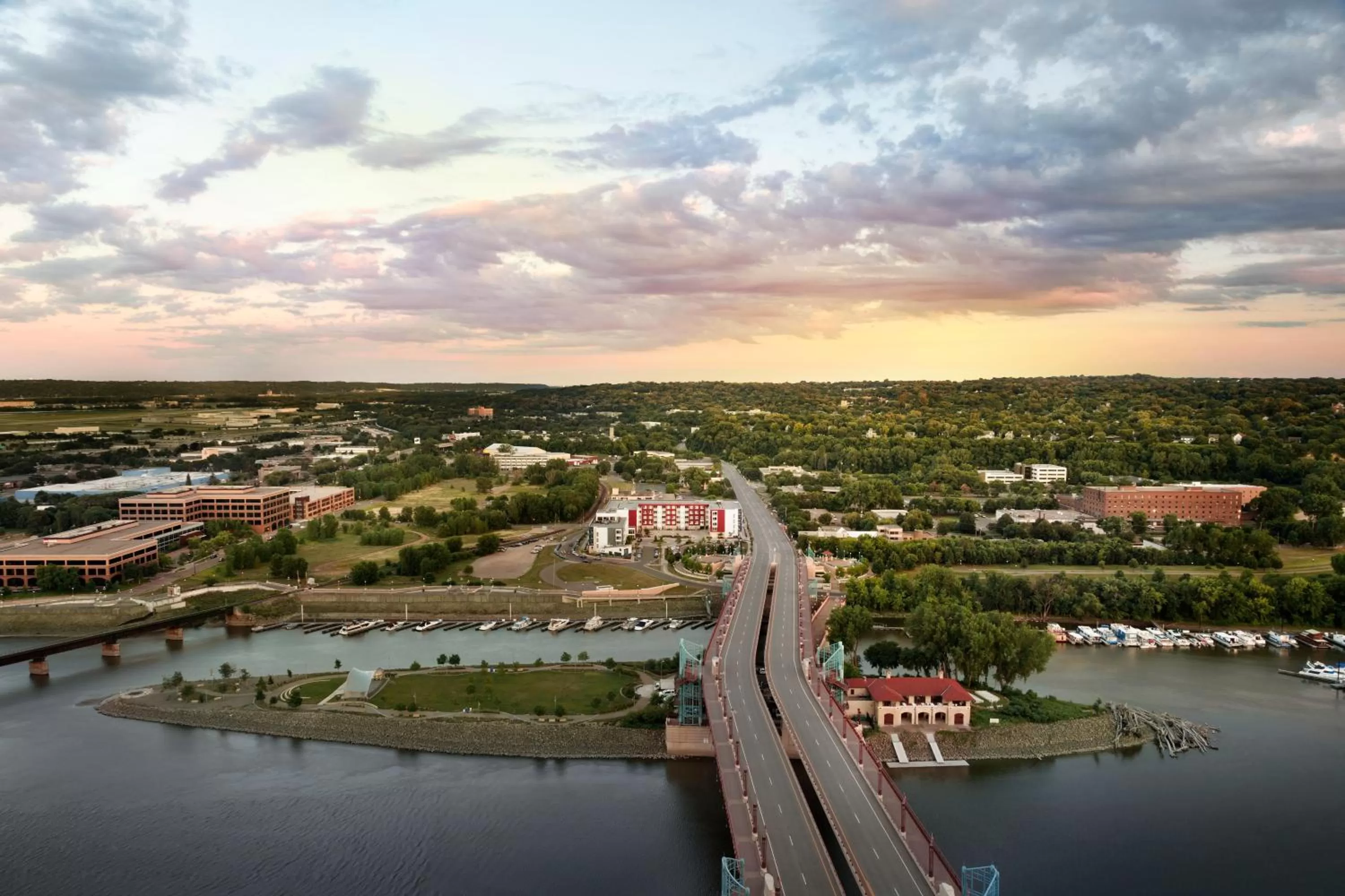 Property building in InterContinental St. Paul Riverfront by IHG