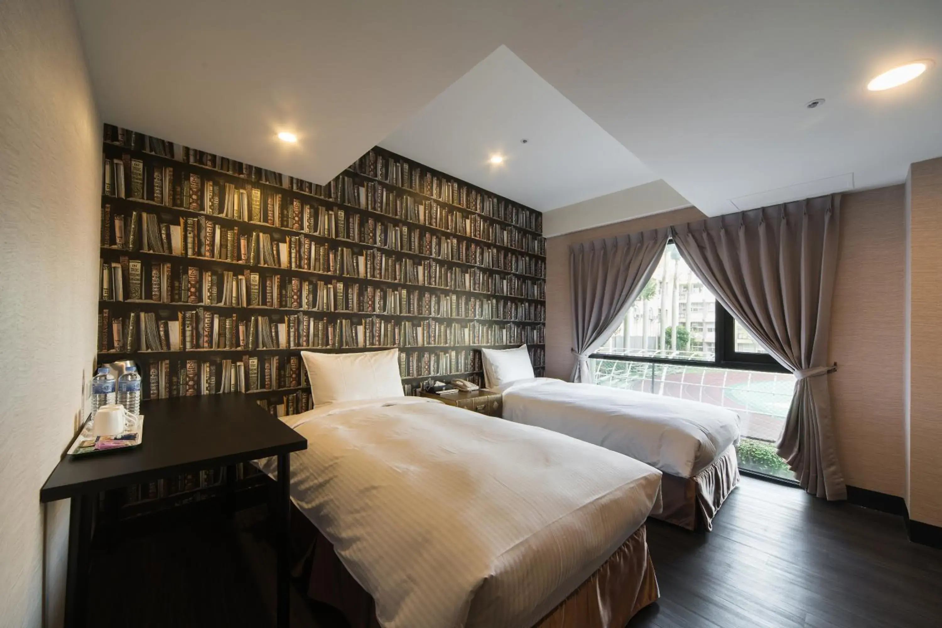 Bedroom, Bed in Hotel Fun - Linsen Bedroom, Bed in Hotel Fun - Linsen