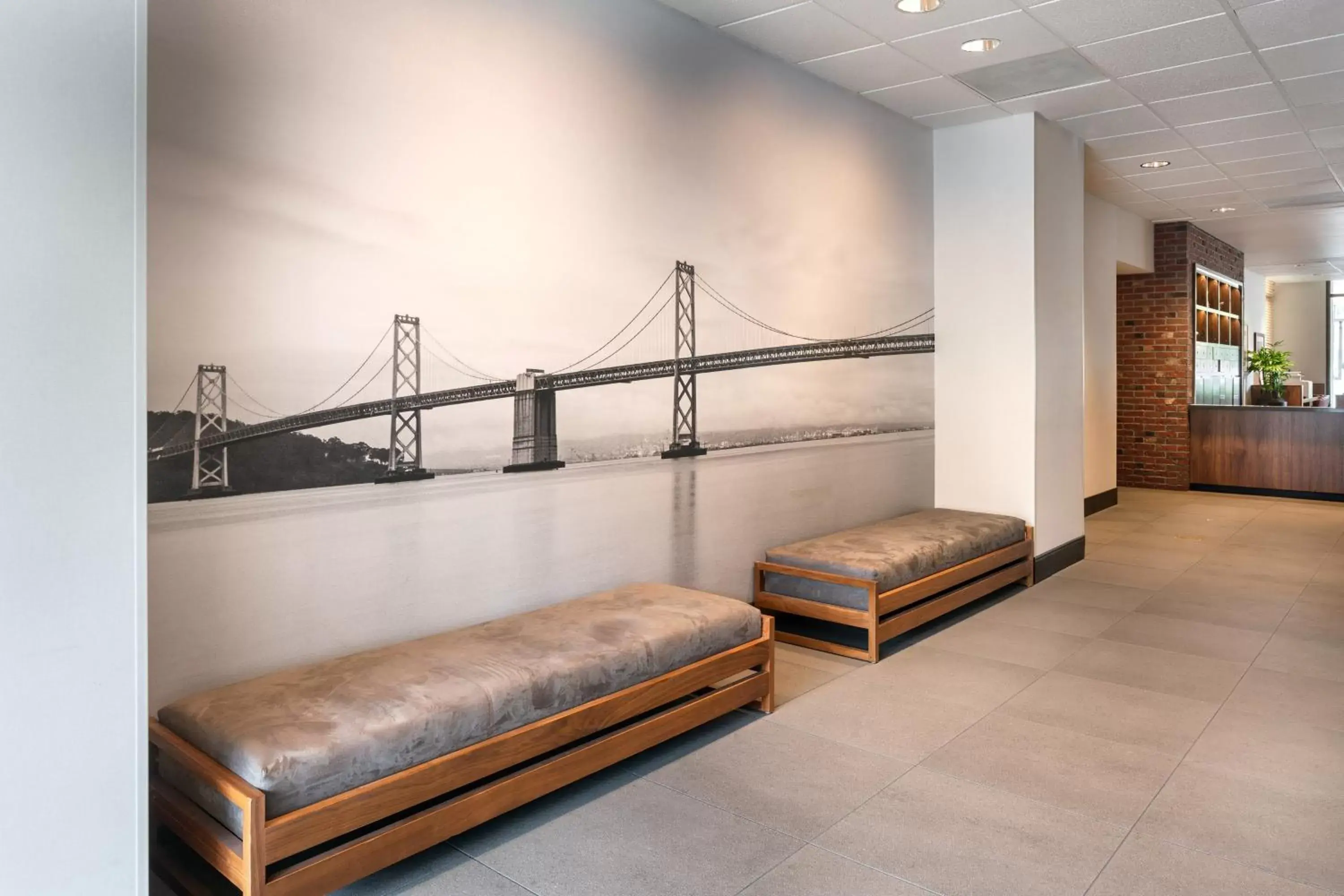 Lobby or reception in Four Points by Sheraton - San Francisco Bay Bridge