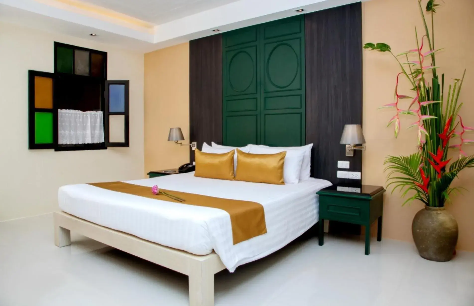Bedroom, Bed in The Old Phuket - Karon Beach Resort - SHA Plus Bedroom, Bed in The Old Phuket - Karon Beach Resort - SHA Plus