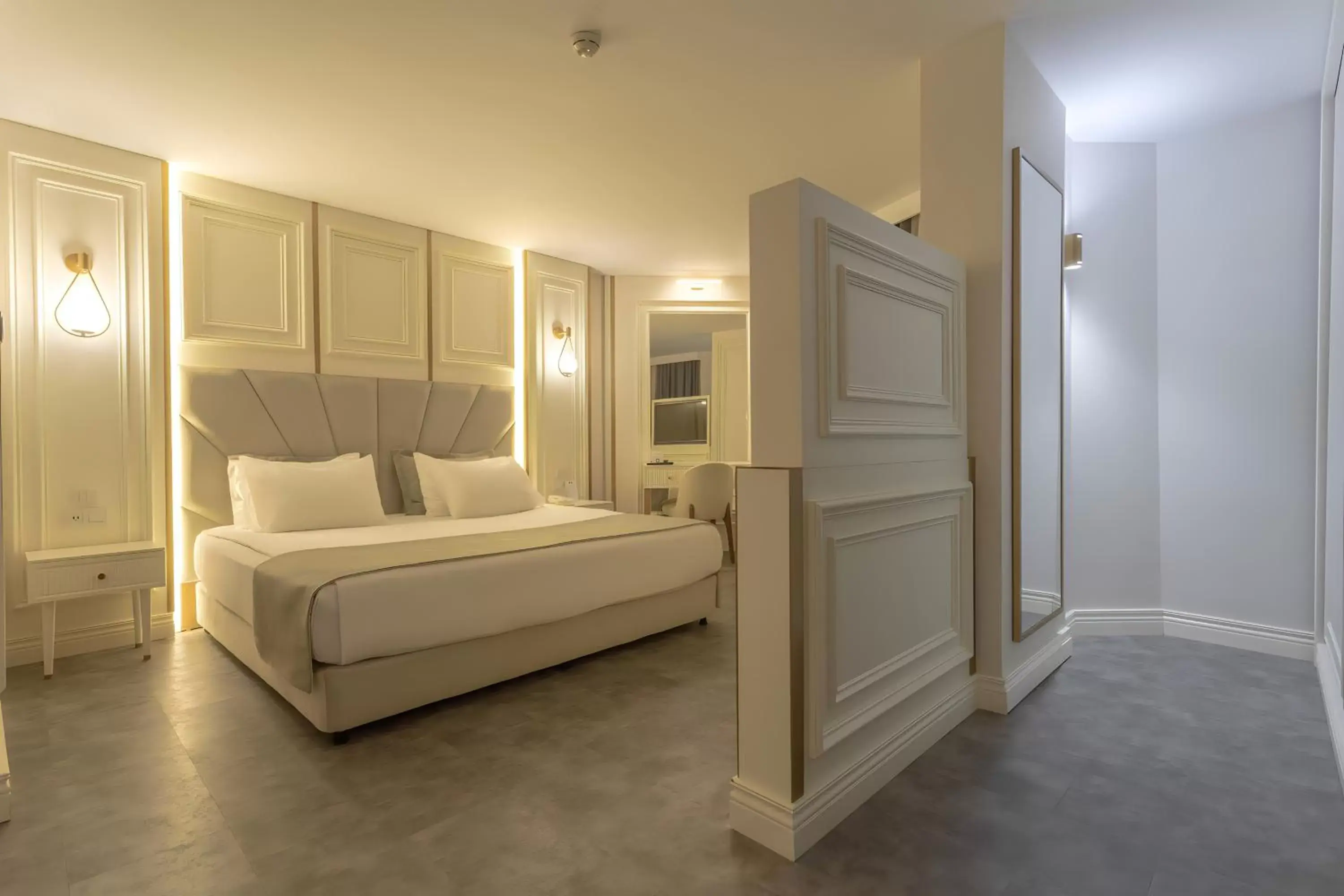 Bedroom, Bed in Best Western Plus Khan Hotel