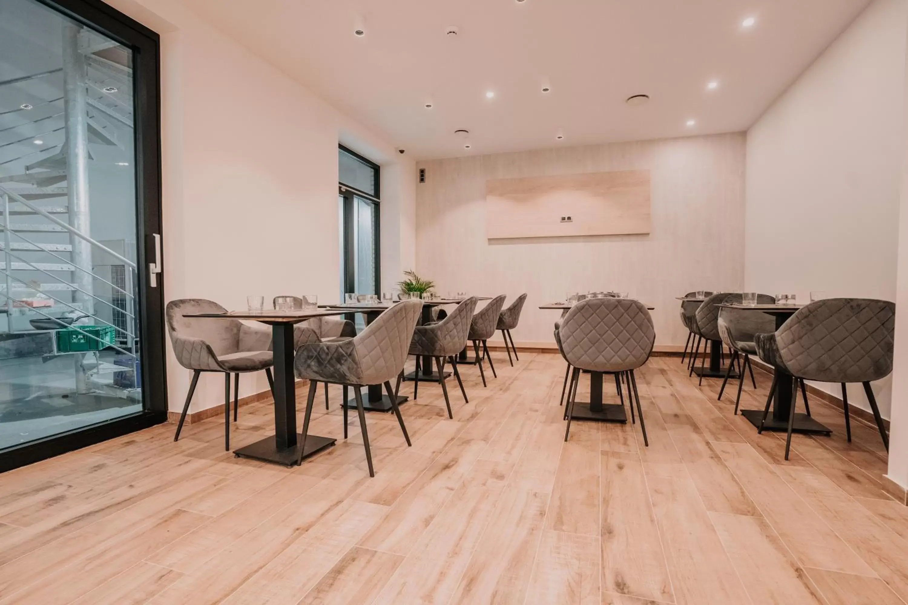 Restaurant/places to eat in Hôtel Concorde Restaurant/places to eat in Hôtel Concorde