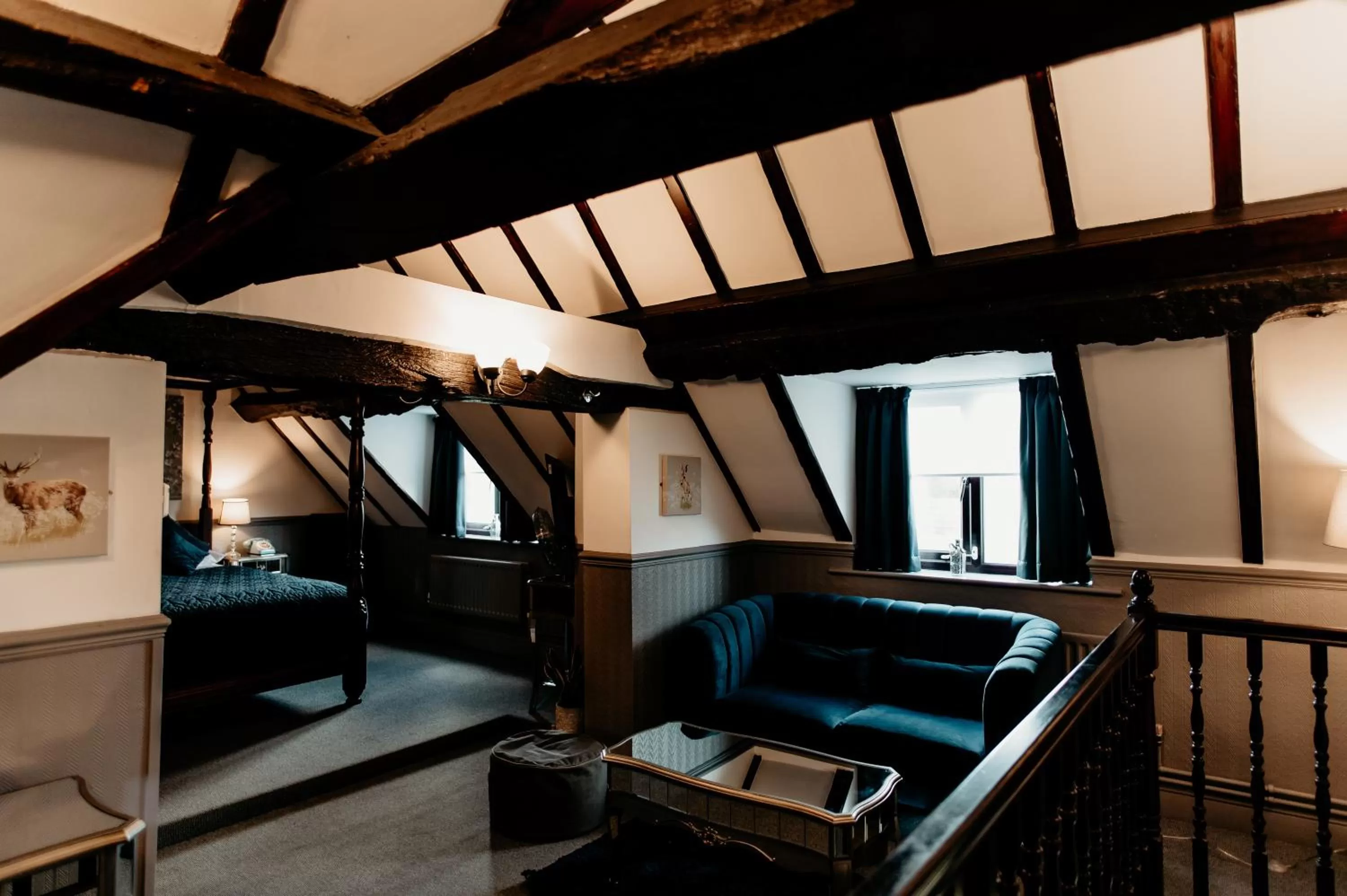 Bed in Oak Farm Hotel