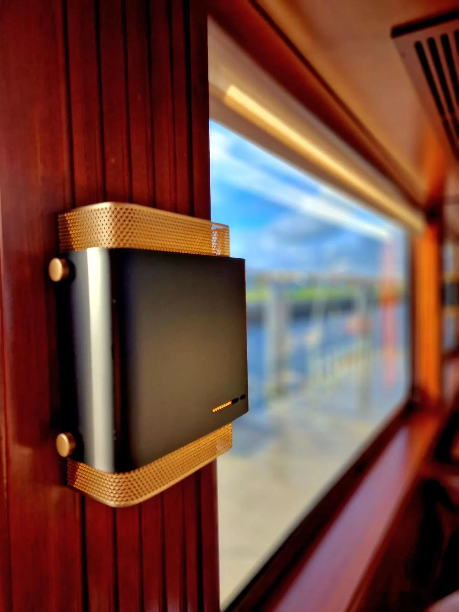 Restaurant/places to eat in Costa do Sal Hotel Boat Lounge