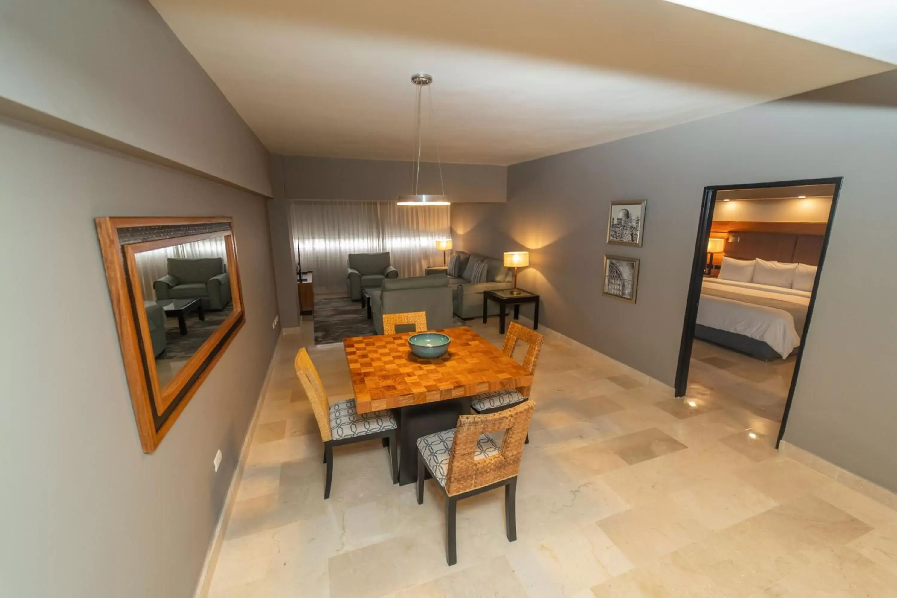 Living room, Dining Area in Radisson Hotel Santo Domingo