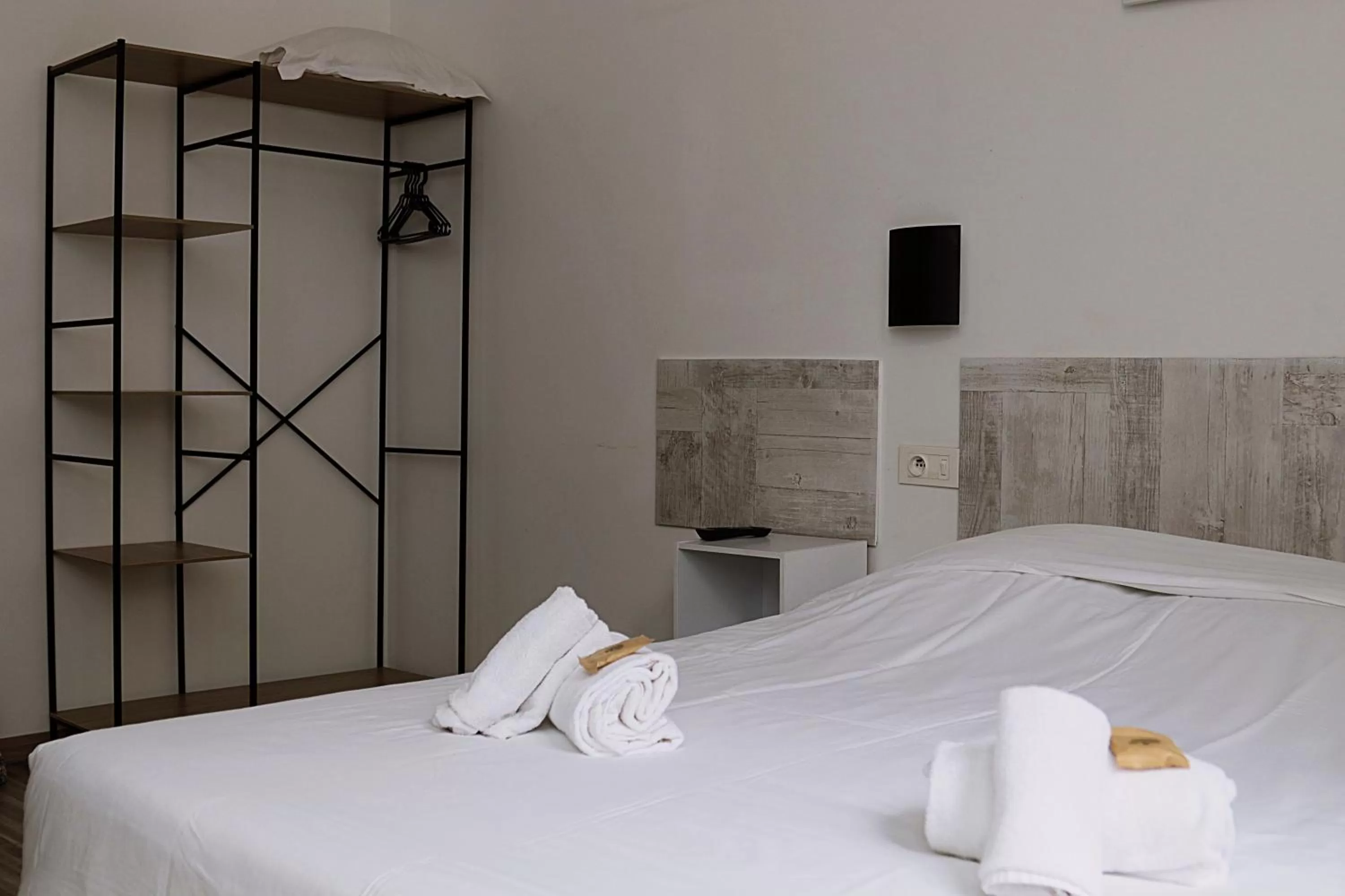 Economy Double Room in Hôtel & Restaurant Le Patio VICHY